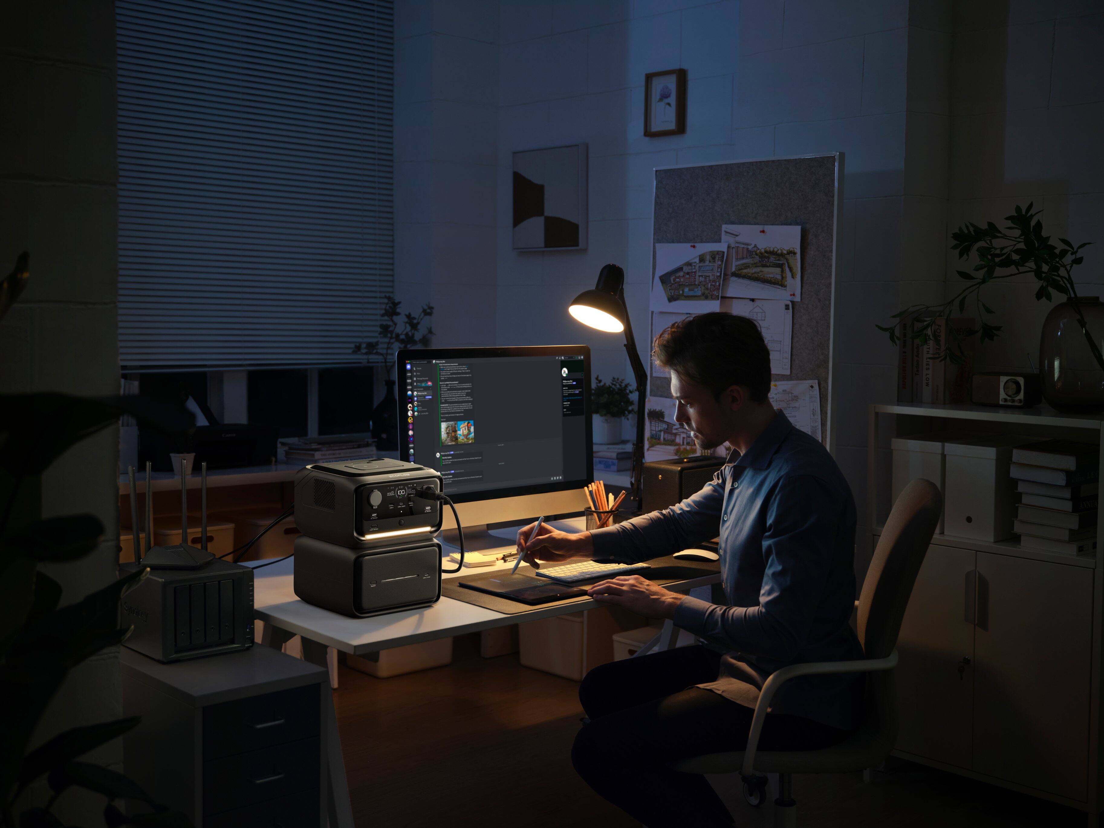 Alt View 17. EcoFlow - River 3 Max Plus 858Wh (Wireless) Portable Power Station (858 Wh Capacity) - Black.