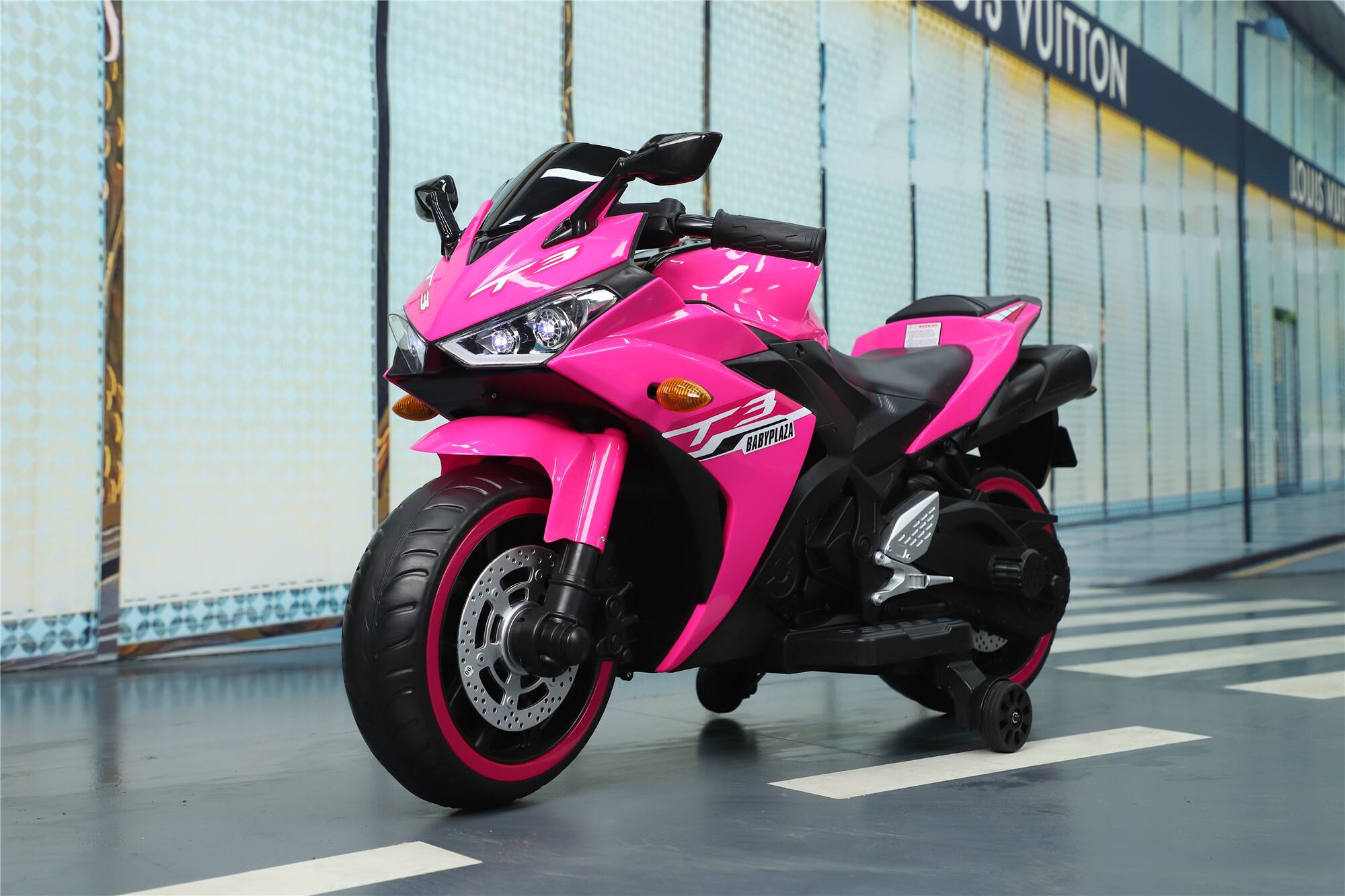 Kawasaki  
Ninja  
3  
BABYPLAZA