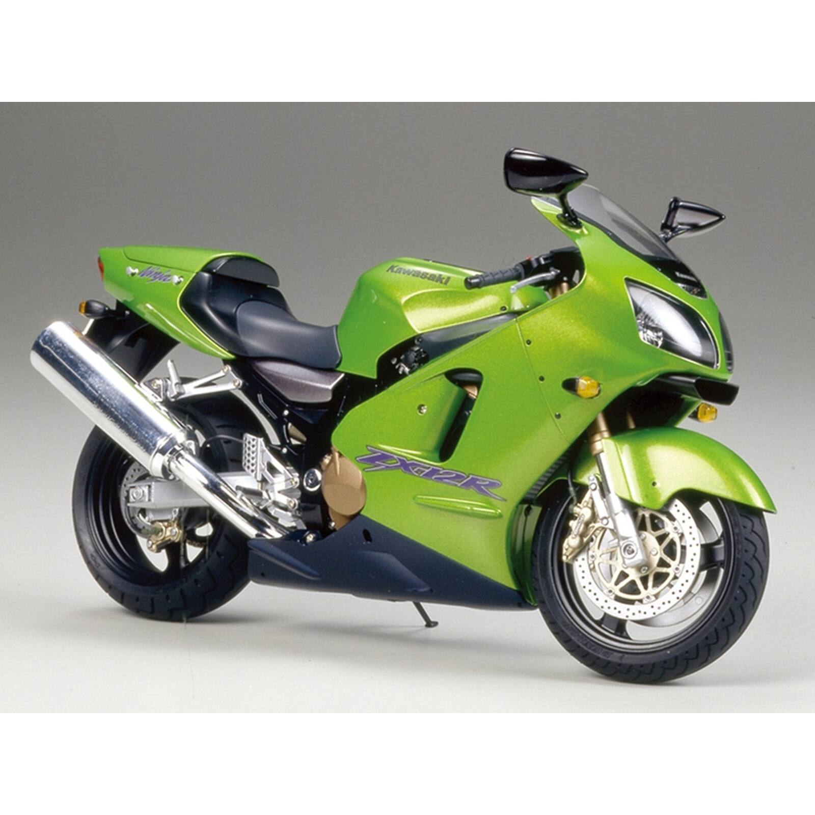 Minyan  
Kawasaki  
EX12R