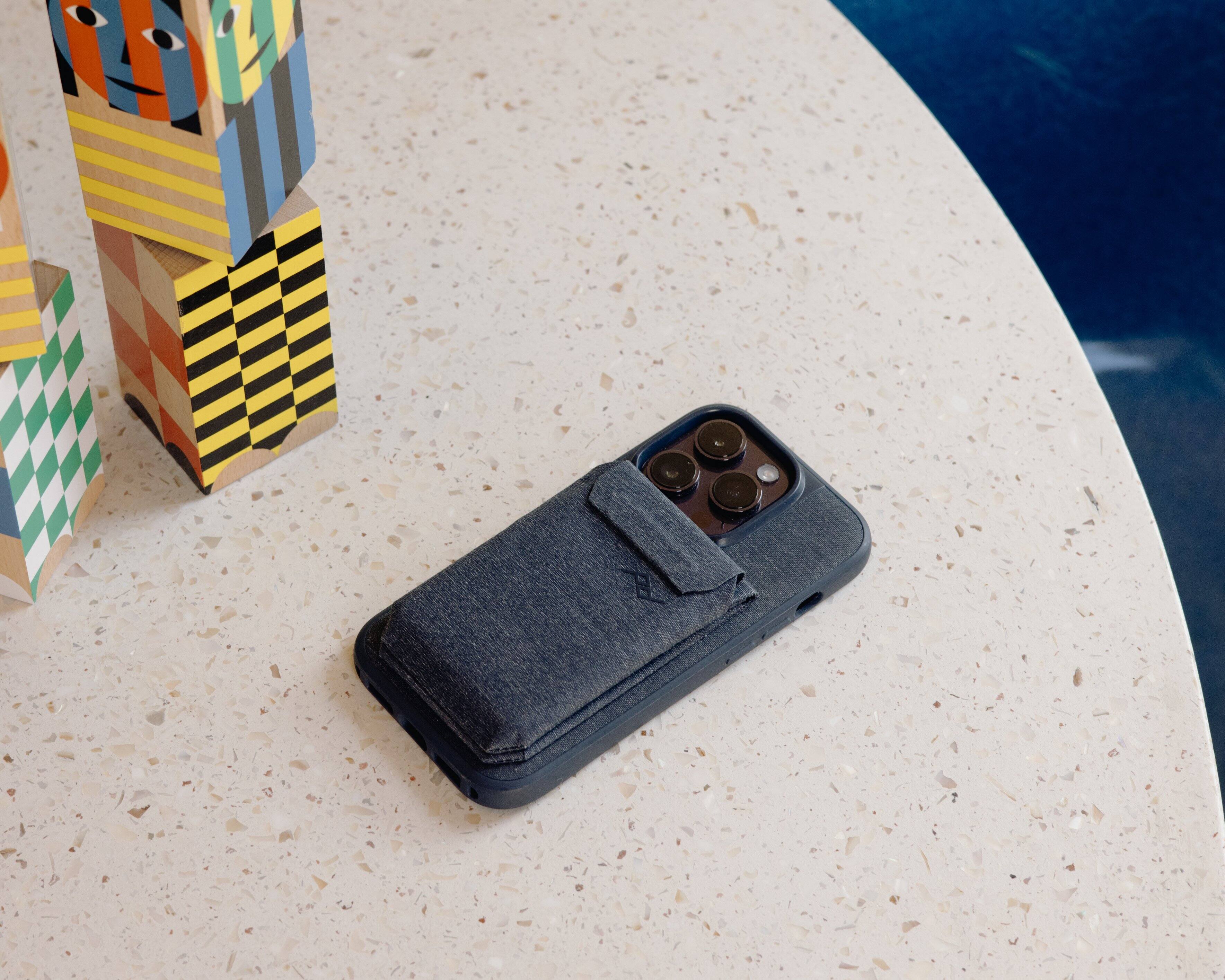 Alt View 2. Peak Design - Everyday Fabric Case v2 for iPhone 15 Pro - Midnight.