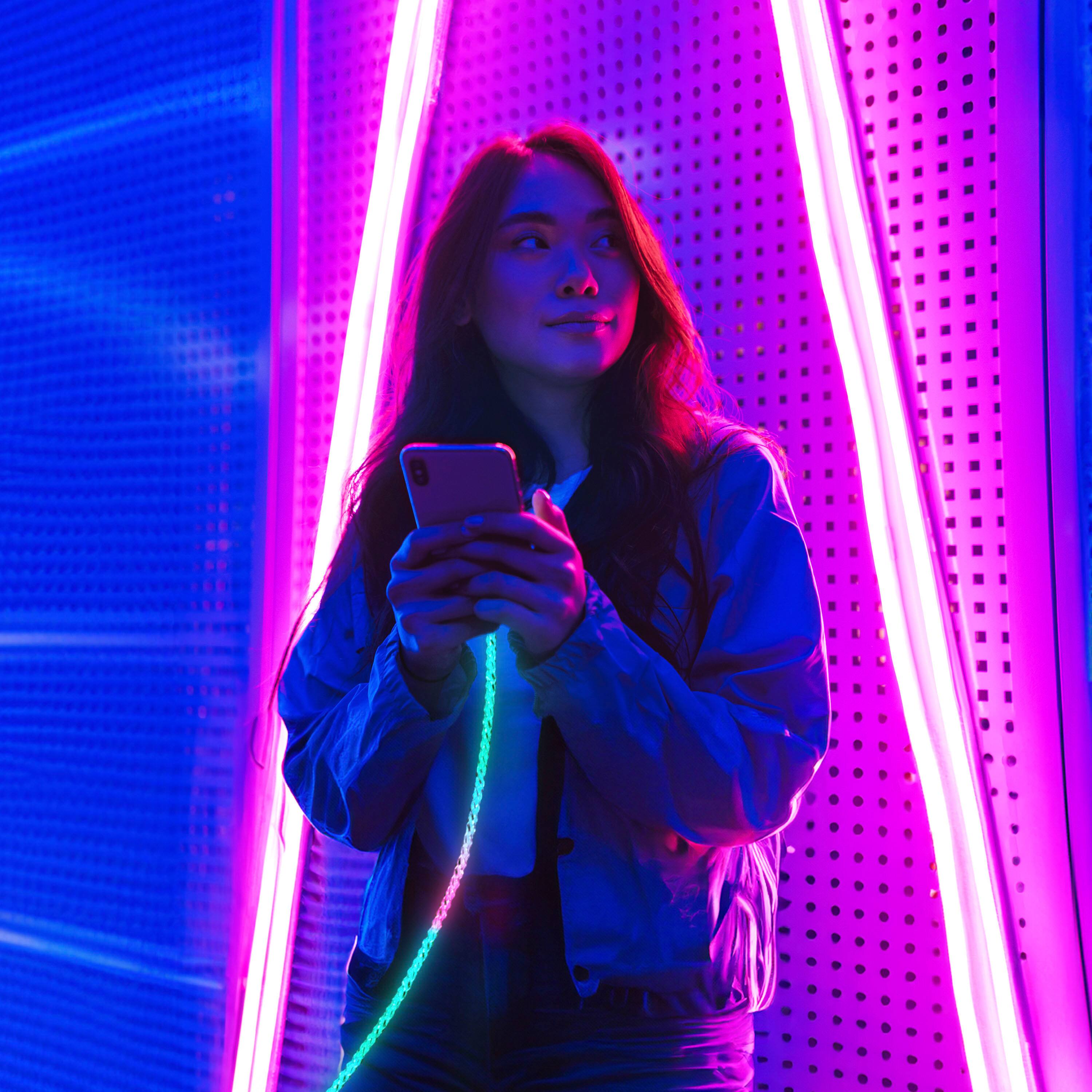 Alt View 12. Lucid - LED 6' USB-C to Lightning Cable - White.