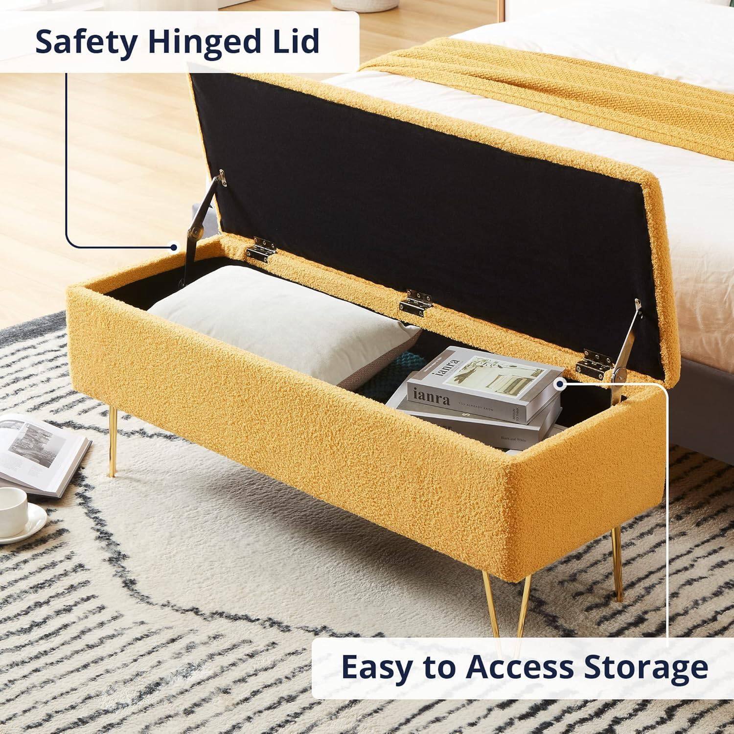 Safety Hinged Lid  
Easy to Access Storage