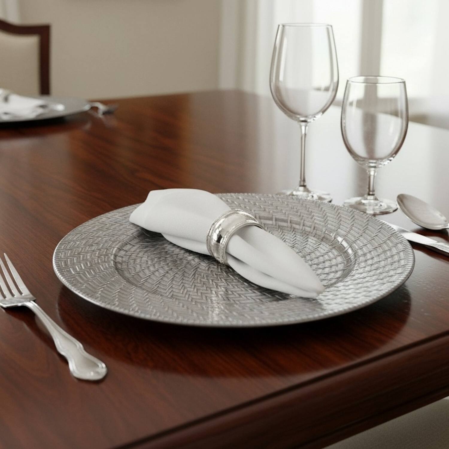 Left. American Atelier - Aurelie Silver Plated Set of 4 Charger Plates 13"D - Silver.