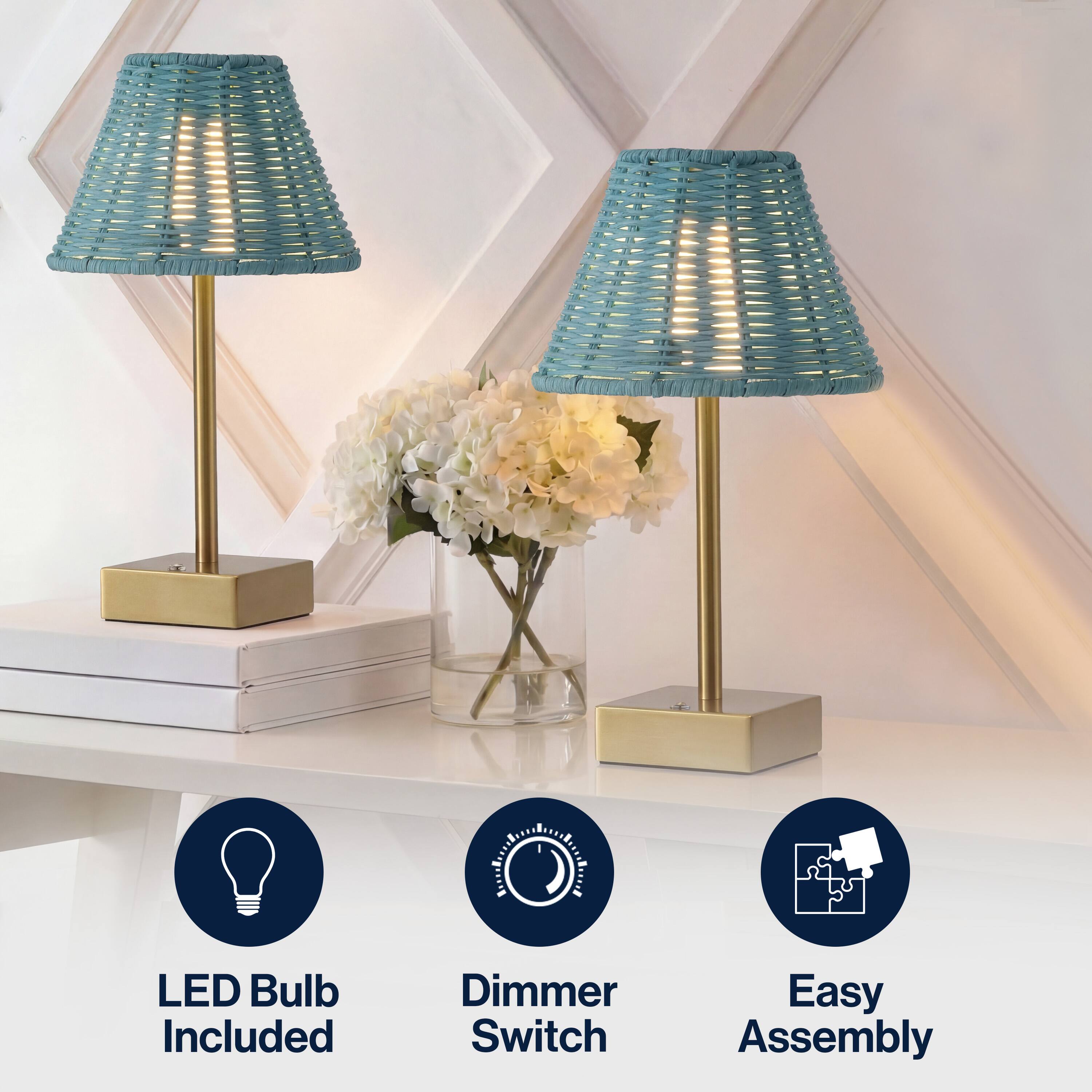 LED Bulb Included  
Dimmer Switch  
Easy Assembly