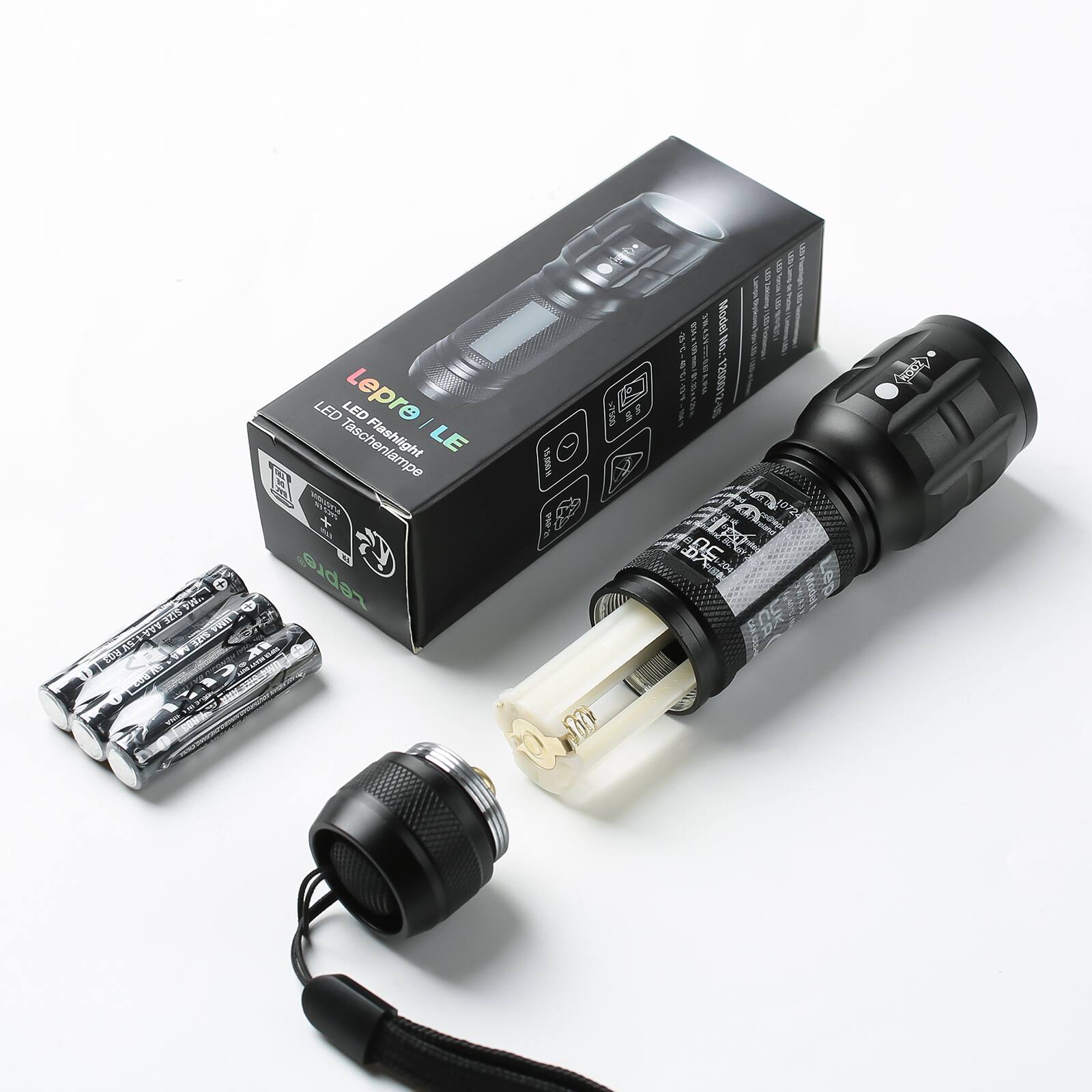 LED Lepre Flashlight LE  
LED Taschenlampe  
Model: LE  
Voltage: 7.5V  
Battery: 2x AA  
TITENS 3250  
O9  
MA: 1S  
FH: 7:75  
No: B  
NER  
APSLS  
Ik8  
18S  
1  
5  
1  
D  
Modelt  
1T2  
NSA 204