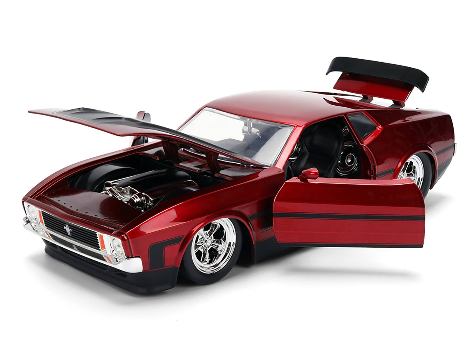 Angle. Jada - 1973 Ford Mustang Mach 1 Red Metallic with Matt Black Hood and Black Stripes "Bigtime Muscle" Series 1/24 - Red Metallic with Matt Black.
