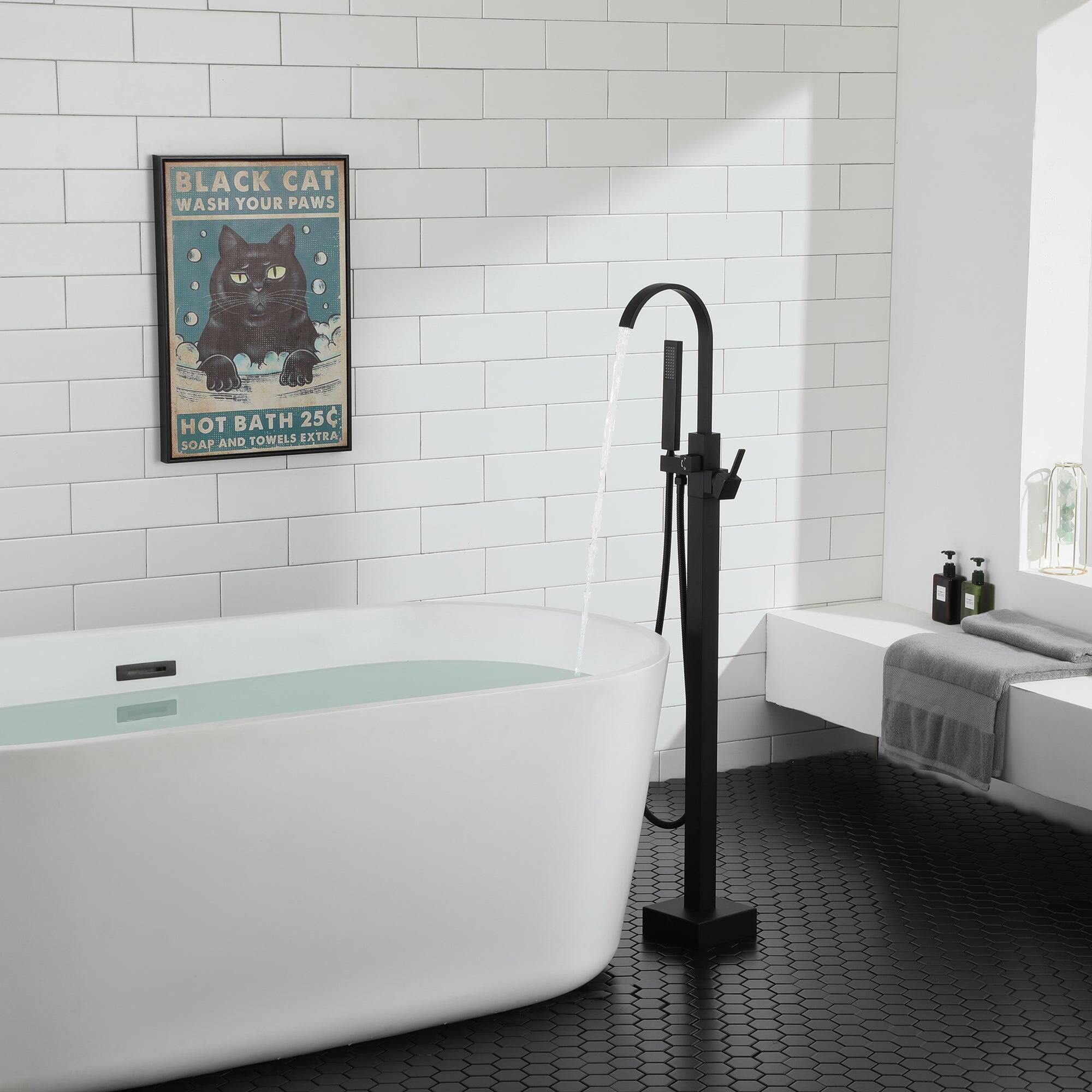 BLACK CAT WASH YOUR PAWS HOT BATH 25C SOAP AND TOWELS EXTRA