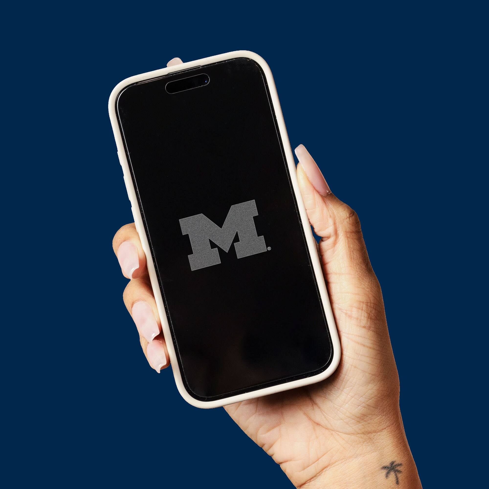 Alt View 3. Screen Skinz - Michigan Wolverines Clear iPhone Screen Protector - 16 Pro Max - Multicolor.