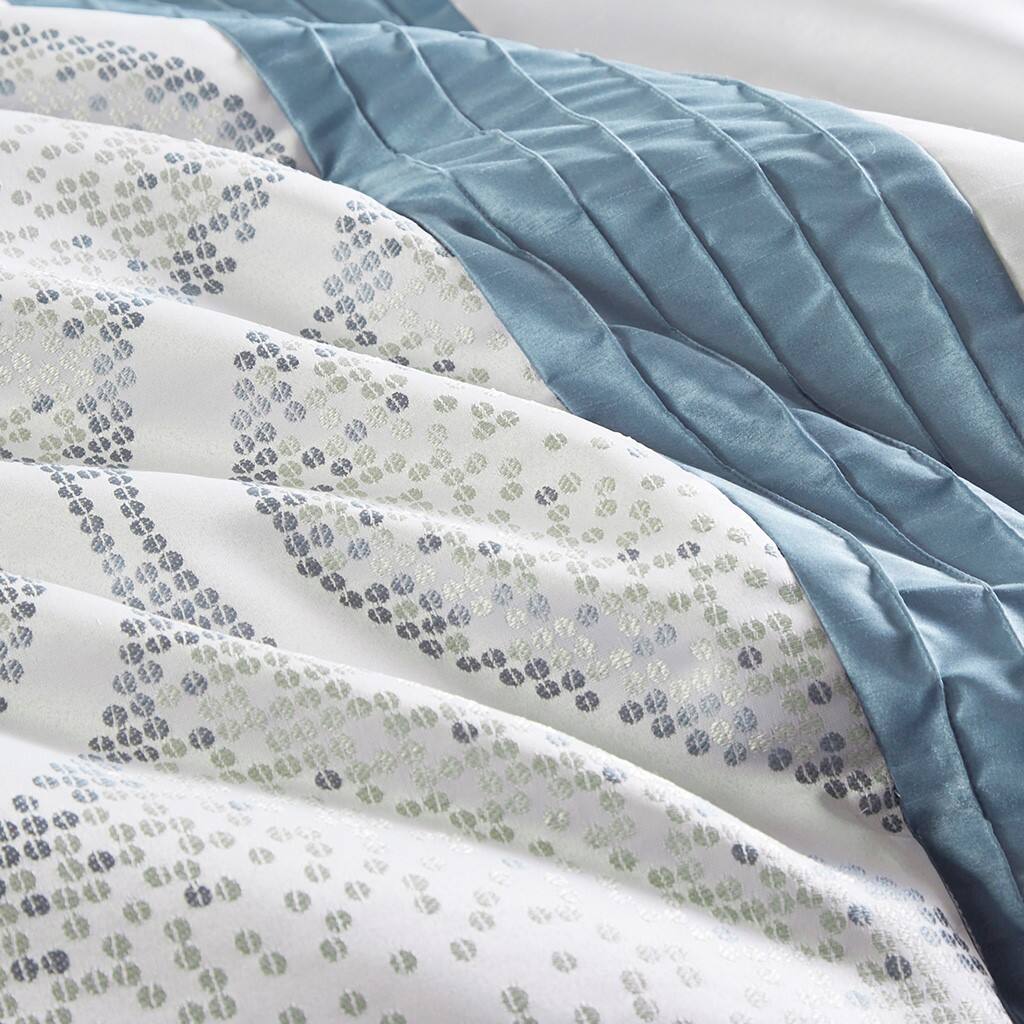 Alt View 4. Gracie Mills - Gracie Mills 6-PC Londonbury Jacquard Comforter Set with Throw Pillows - Teal/Silver.