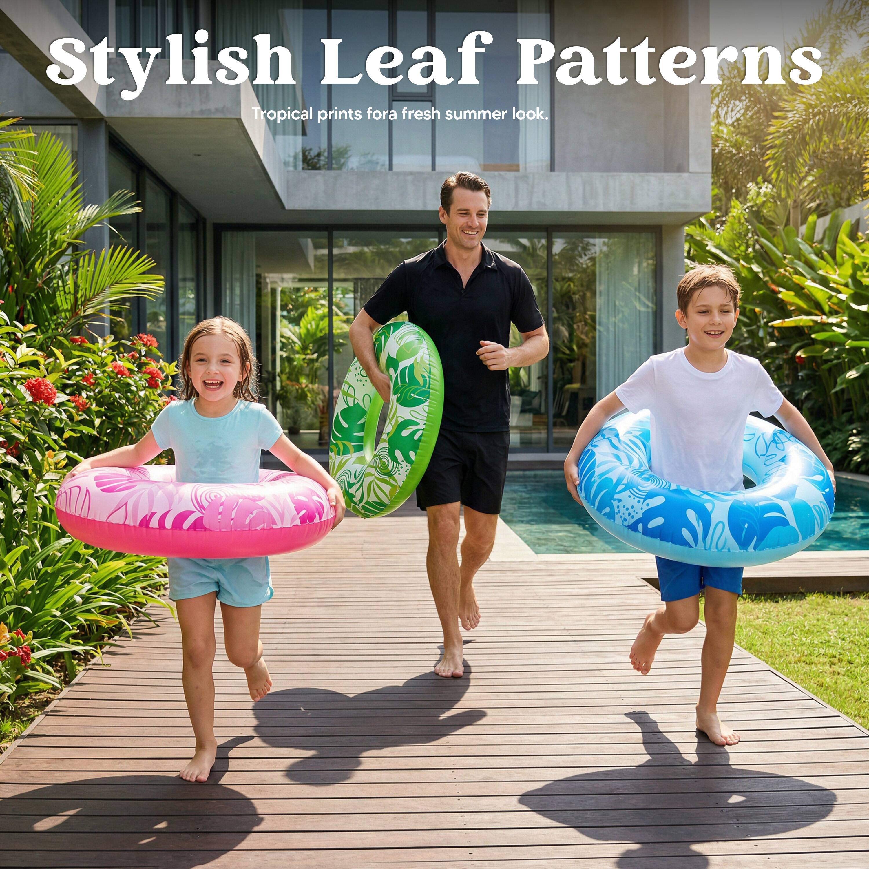 Stylish Leaf Patterns  
Tropical prints for a fresh summer look.