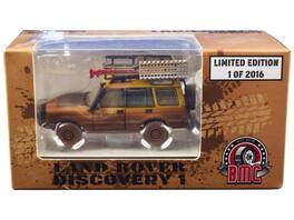 BM Creations - Land Rover Discovery 1 RHD "Camel Trophy" Mud Version w/ Roof Rack, Extra Wheels & Accessories 2016 pcs 1/64 - Yellow