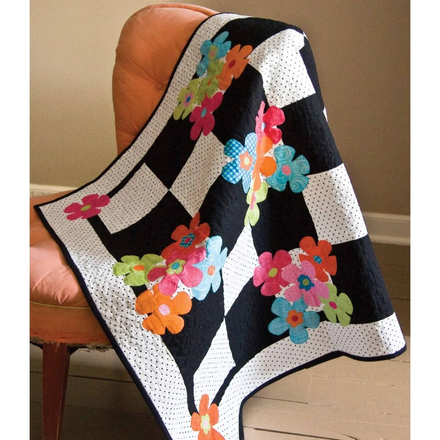 Alt View 1. AccuQuilt - AccuQuilt GO! Fabric Cutting Dies; Funky Flower - Black.