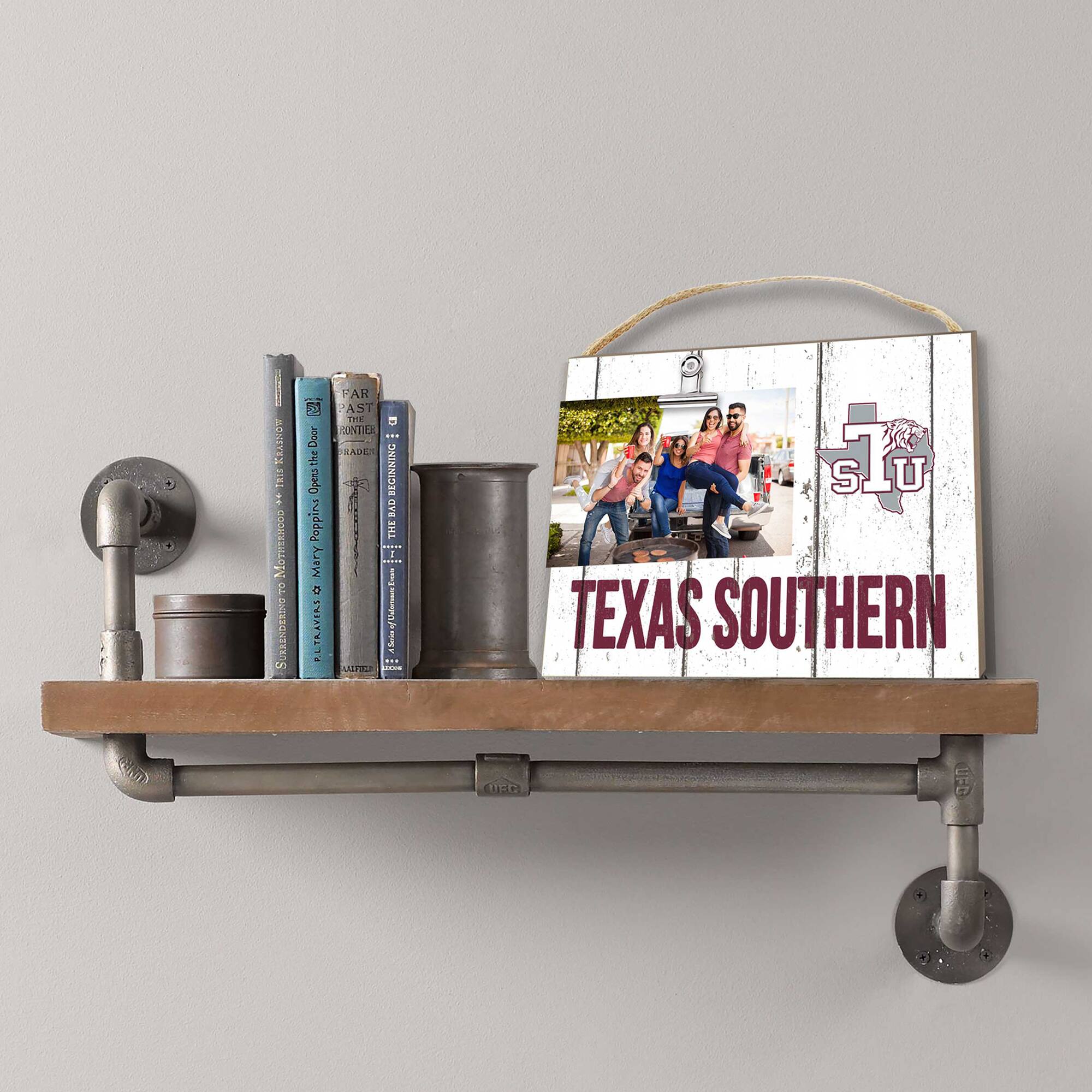 EHO T: HEEHD P XAENDERDIO 5 AR AST THE UNTIER Door ... XADEN the Opens ONINNIDN BAD Poppira THLE Mary ... Evan Veleenc LTRAVIRS & ! s S U TEXAS SOUTHERN UEG UFD