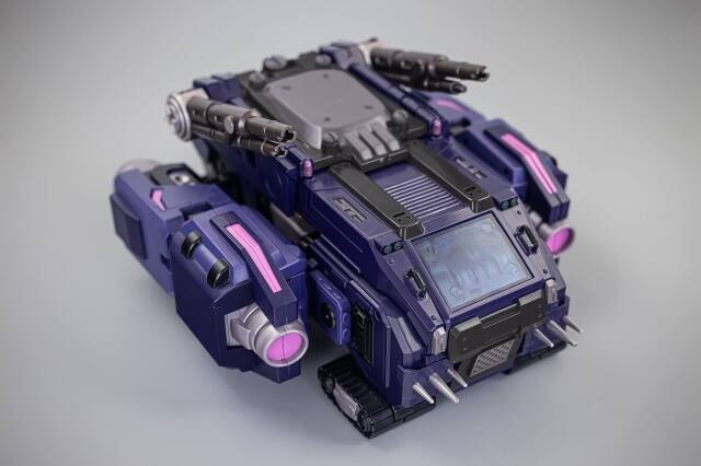 Alt View 5. Transformers - R-43 Mors | Mastermind Creations | Reformatted.