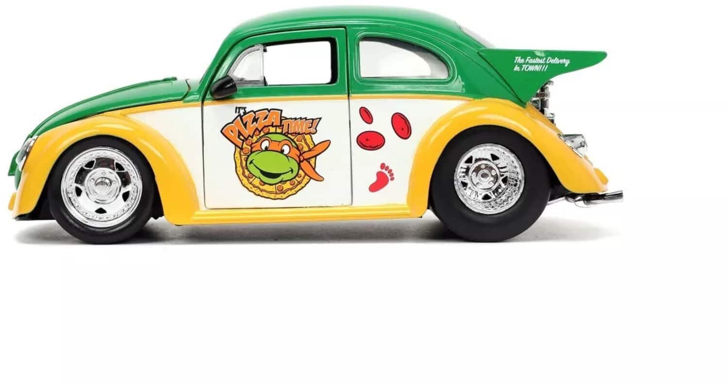 Jada Toys 1:24 VW Drag Beetle with Teenage Mutant Ninja Turtle