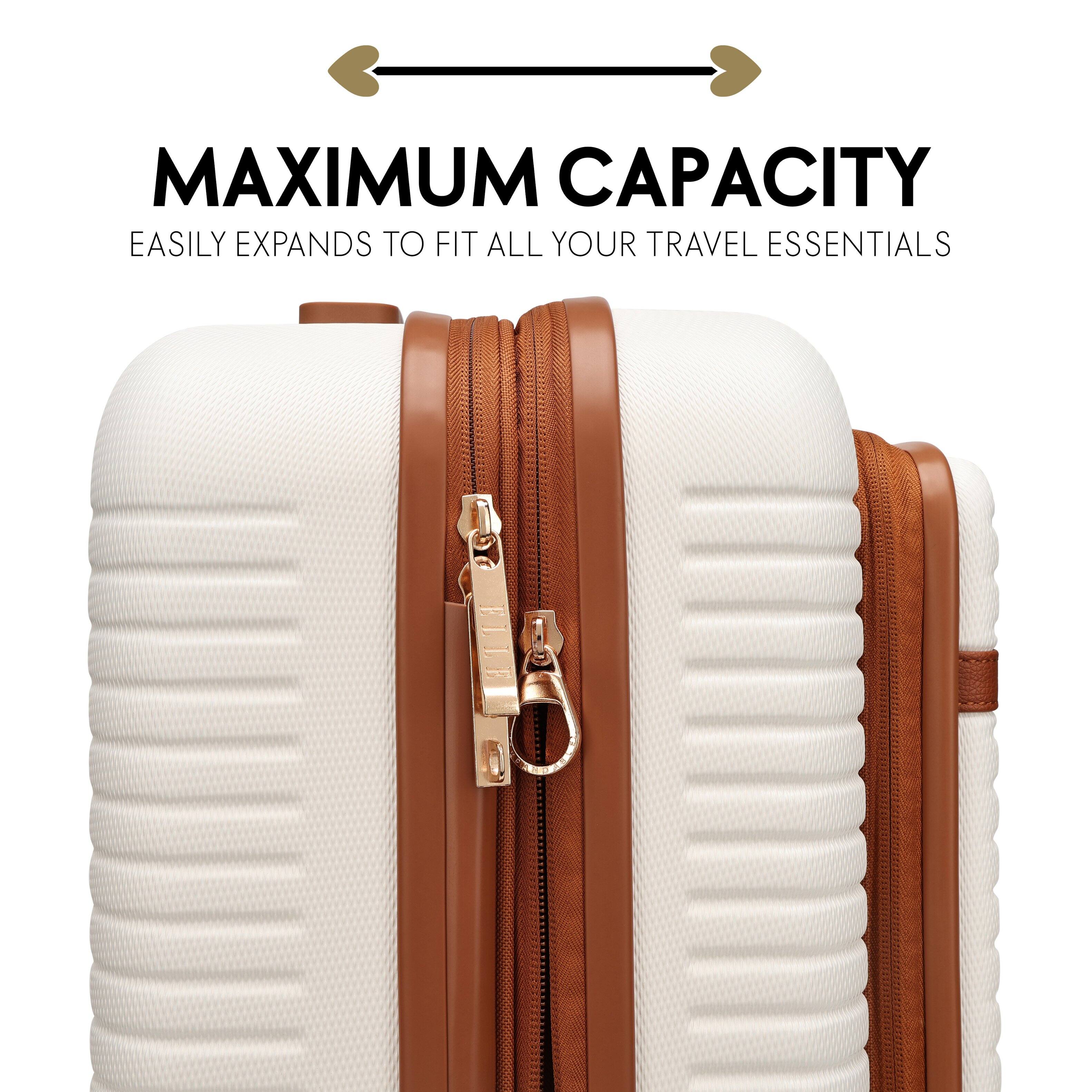 MAXIMUM CAPACITY  
EASILY EXPANDS TO FIT ALL YOUR TRAVEL ESSENTIALS