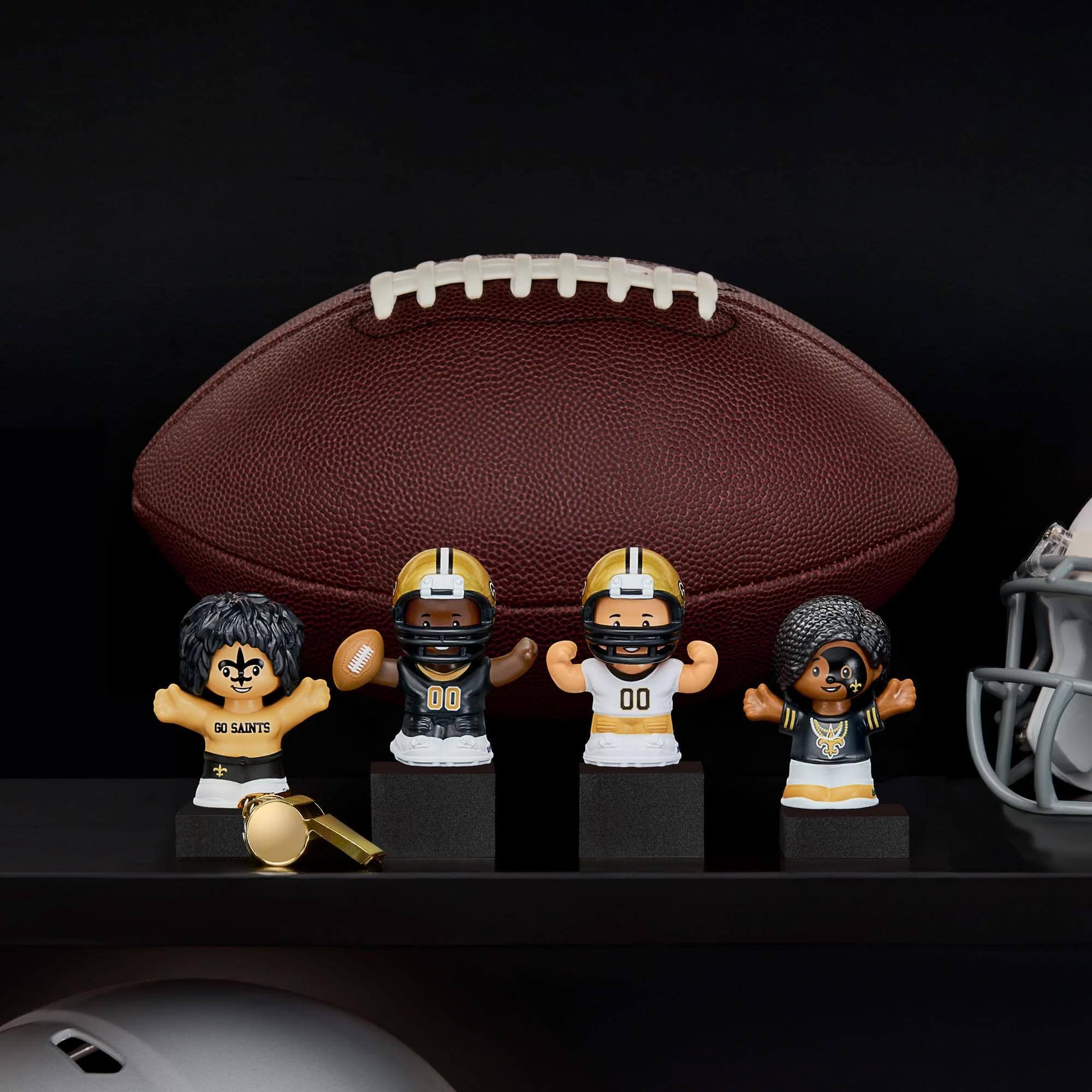 Alt View 5. Fisher Price - Fisher Price Little People x NFL Collector New Orleans Saints Figure 4-Pack - Gold.