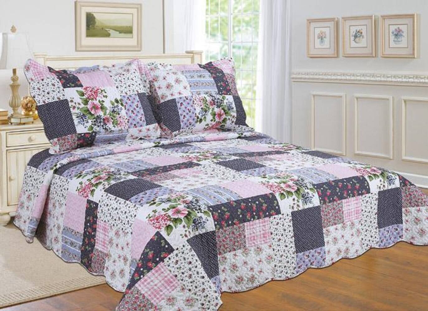 Front. J&V TEXTILES - Patchwork Reversible Quilt Set - Purple.