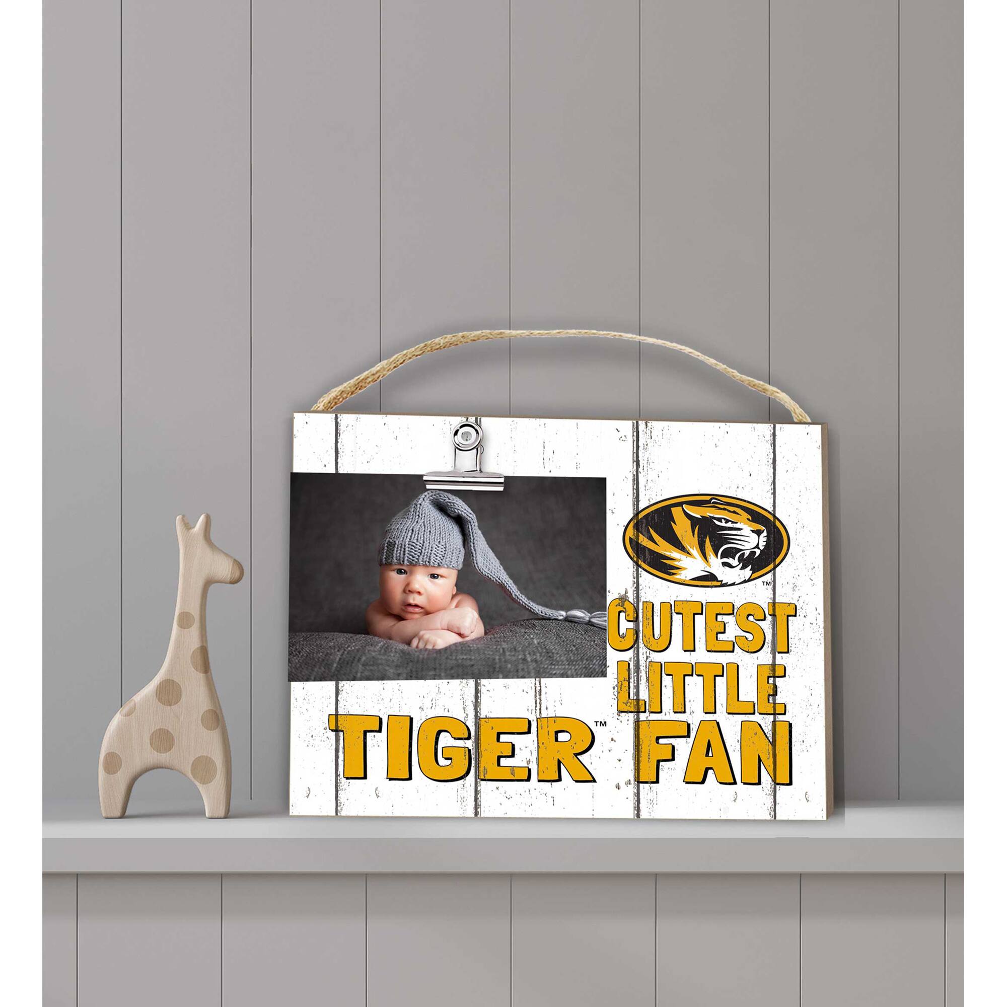 CUTEST LITTLE TIGER FAN