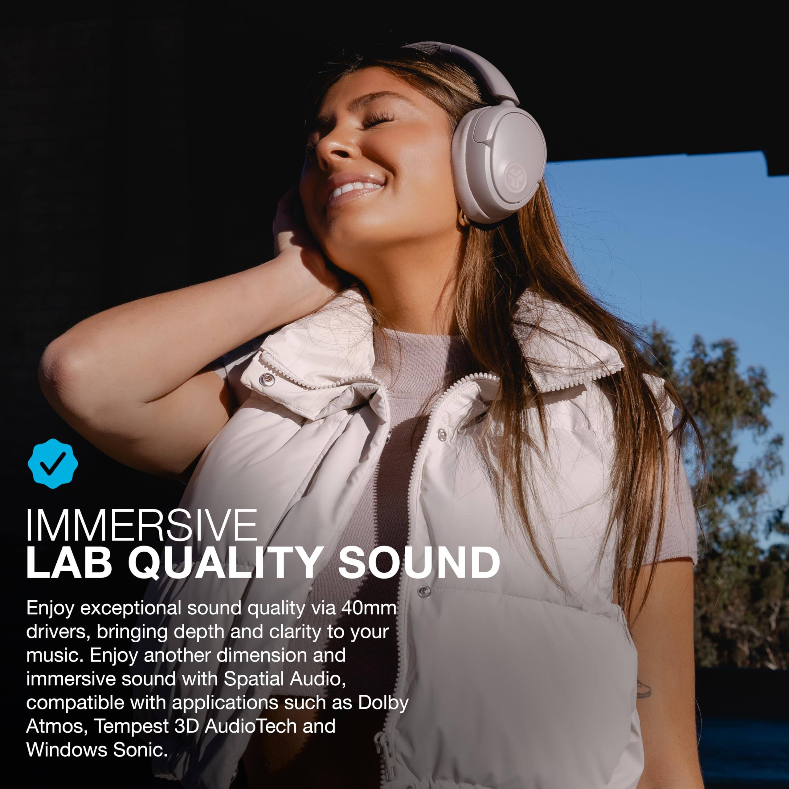 IMMERSIVE LAB QUALITY SOUND

Enjoy exceptional sound quality via 40mm drivers, bringing depth and clarity to your music. Enjoy another dimension and immersive sound with Spatial Audio, compatible with applications such as Dolby Atmos, Tempest 3D AudioTech and Windows Sonic.