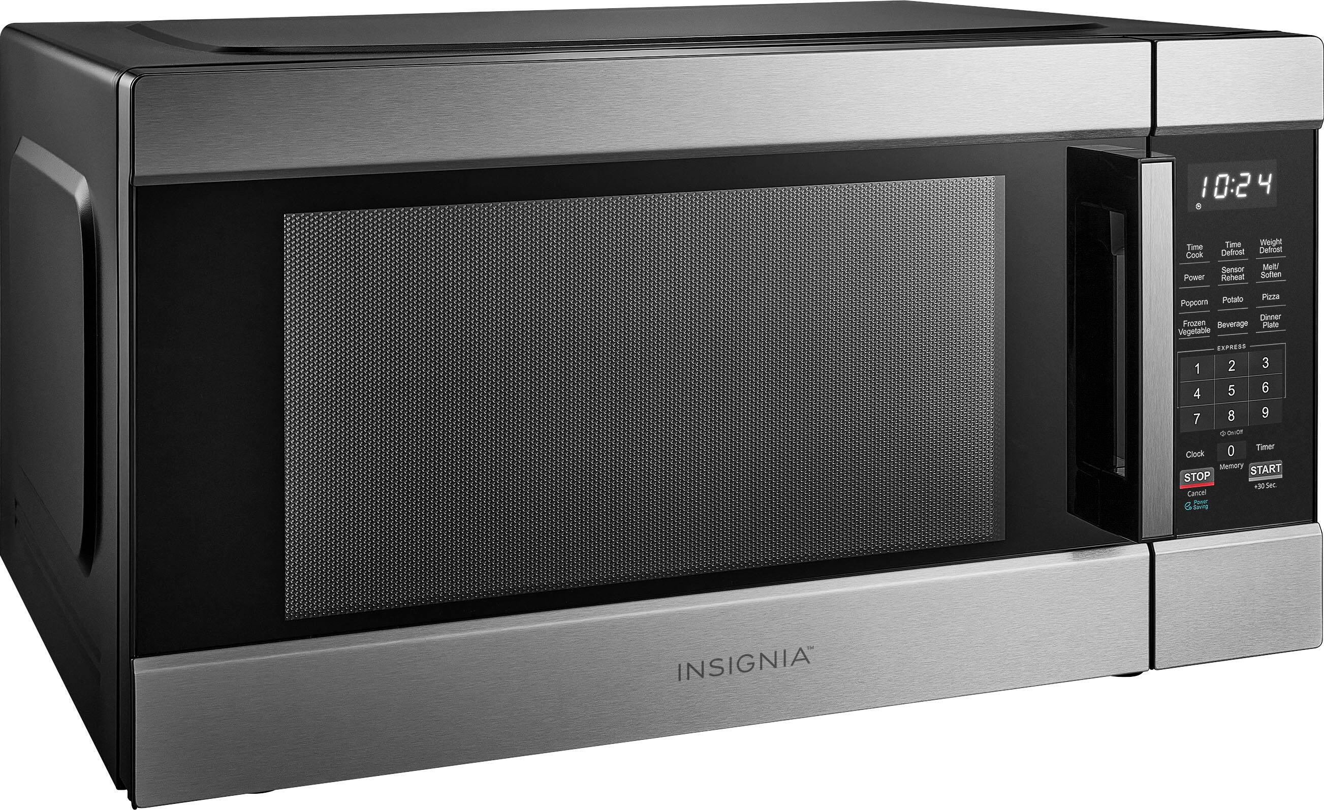 0:24 Time Cook Power Time Weight Defrost Defrost Sensor Melt Reheat Soften Potato Pizza Popcorn Dinner Frozen Reheat Plate Vegetable EXPRESS 1 2 3 5 6 4 7 8 9 0 Timer Clock Memory START STOP +30 Sec Cancel Oven INSIGNIA