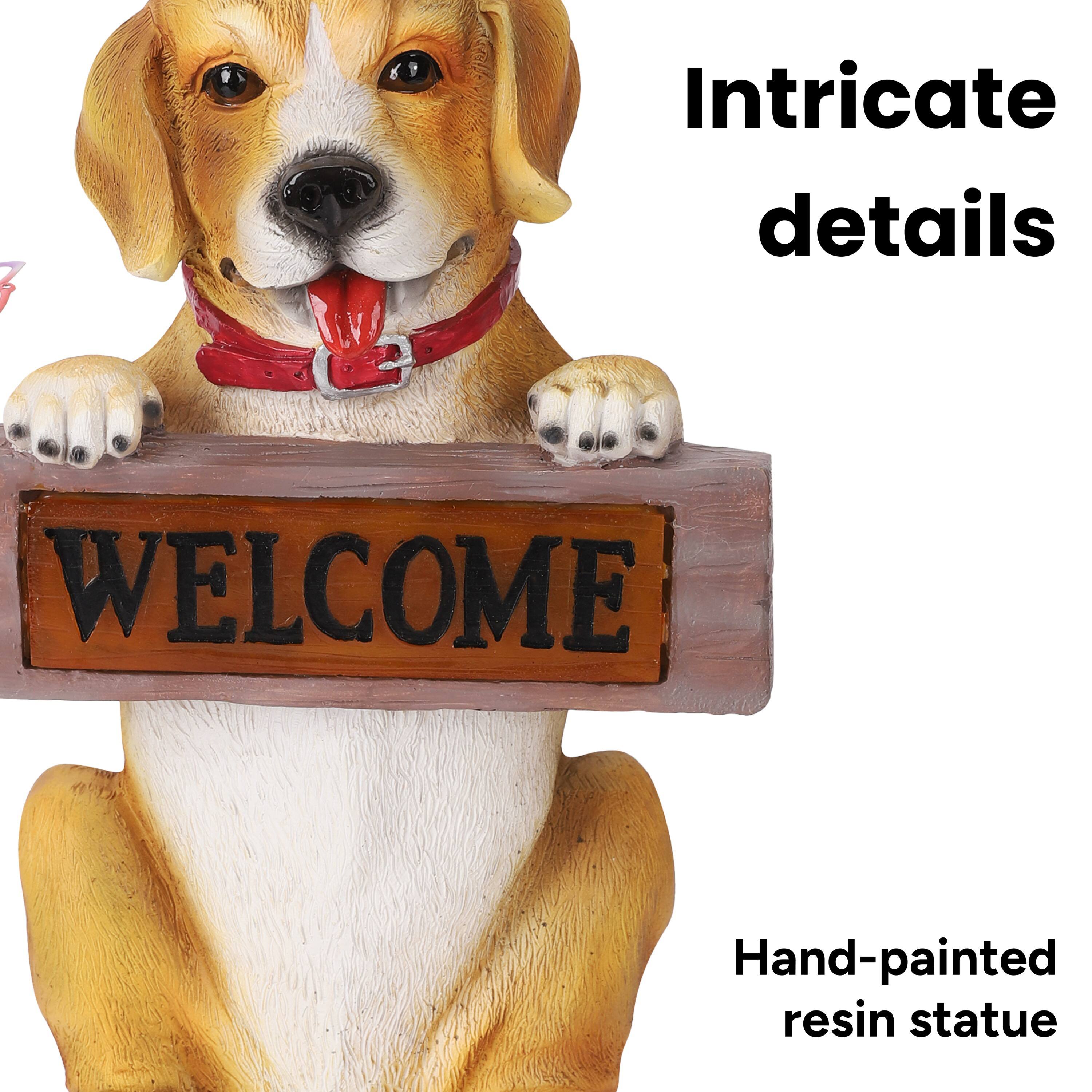Intricate details  
WELCOME  
Hand-painted resin statue