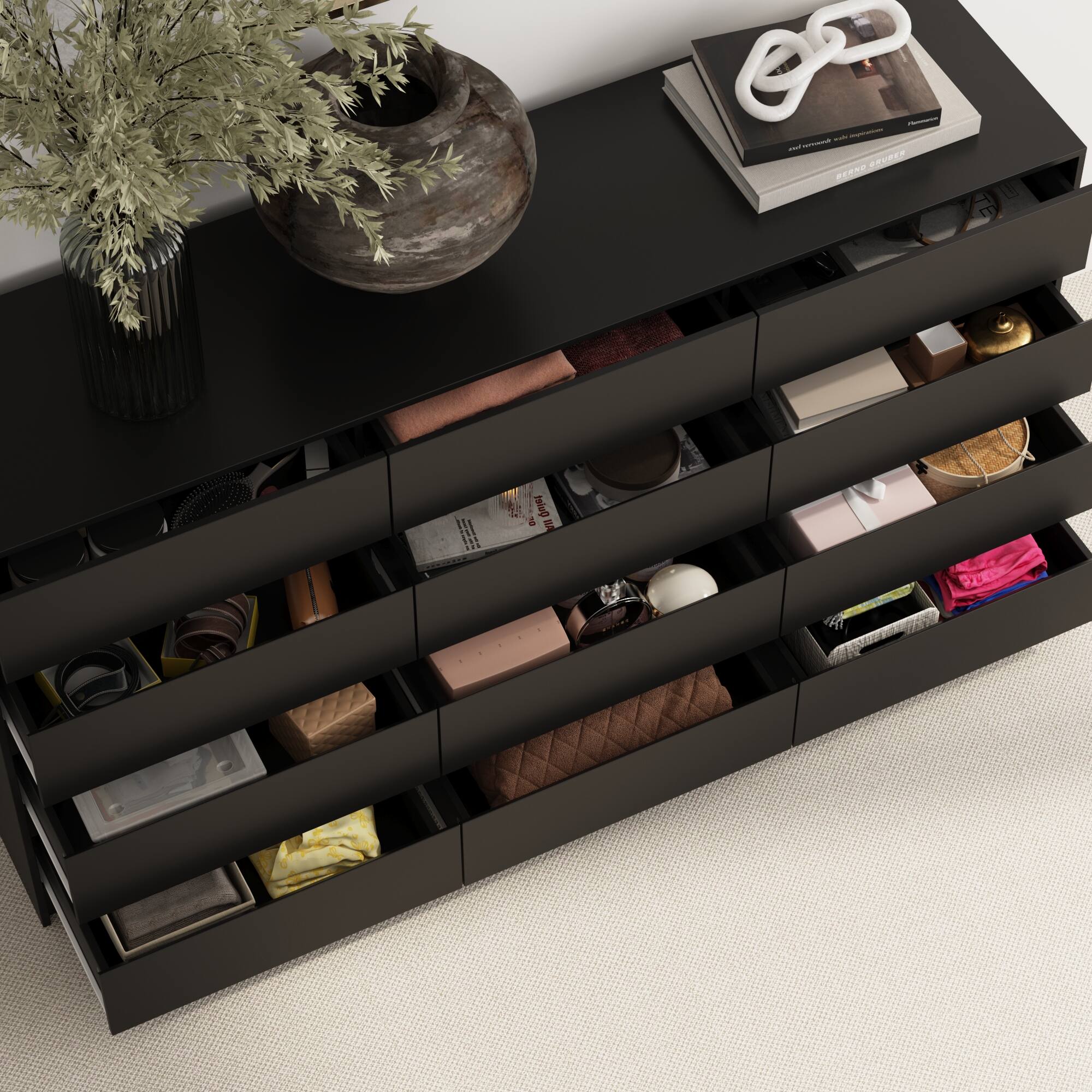 The text on the image is "SEUEES BONE Quiet".