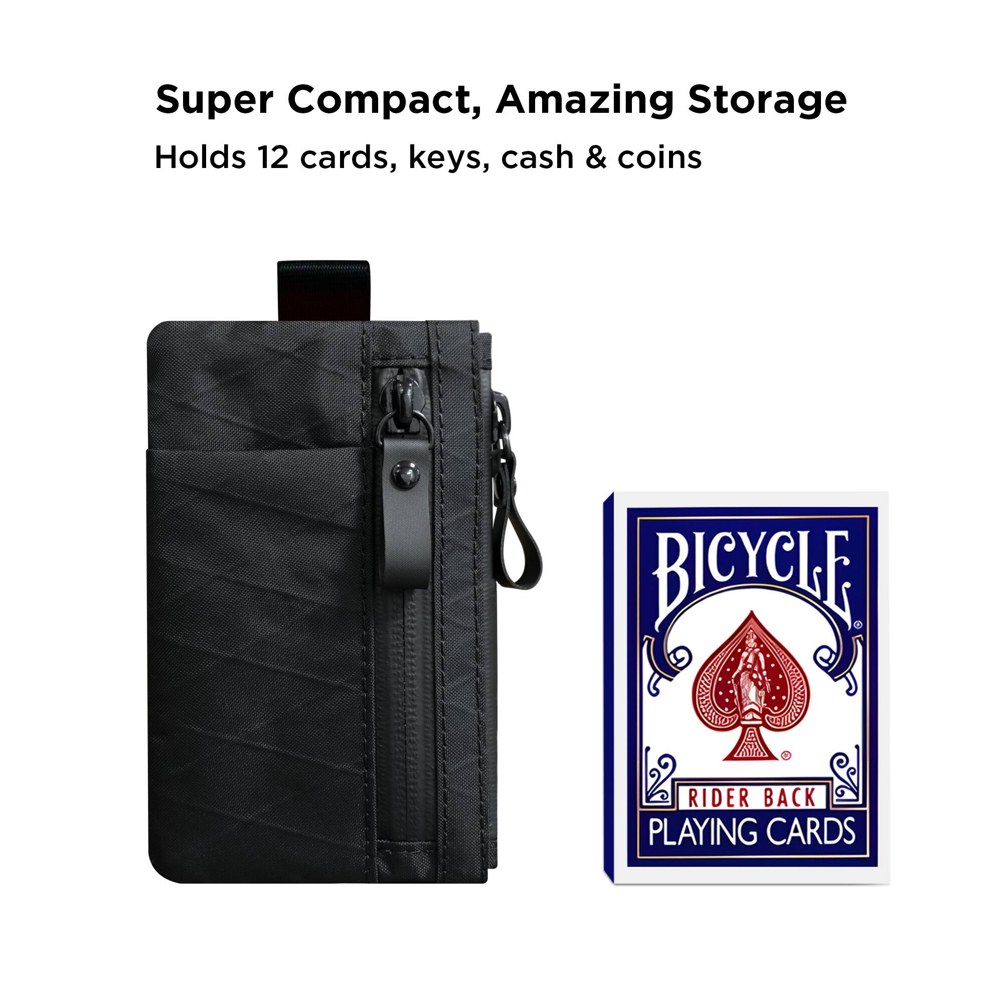 Super Compact, Amazing Storage  
Holds 12 cards, keys, cash & coins  

BICYCLE RIDER BACK PLAYING CARDS