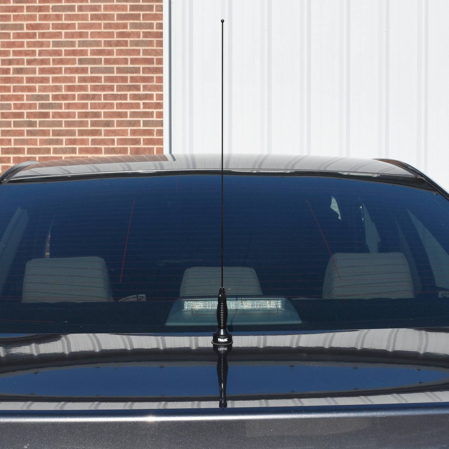 Angle. Tram - 132-MHz to 174-MHz VHF Tunable 1/4-Wave NMO Antenna - Black.