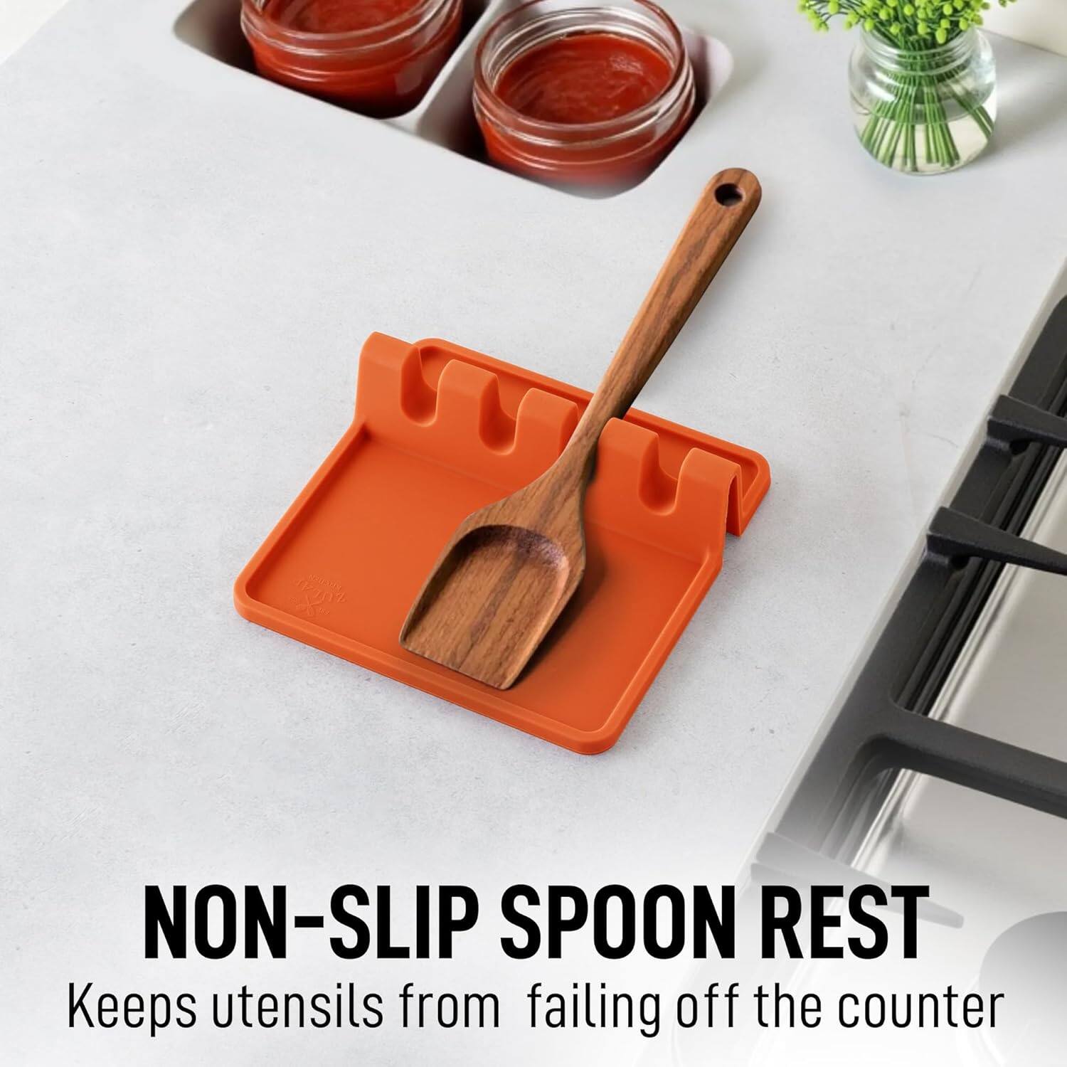 NON-SLIP SPOON REST  
Keeps utensils from falling off the counter
