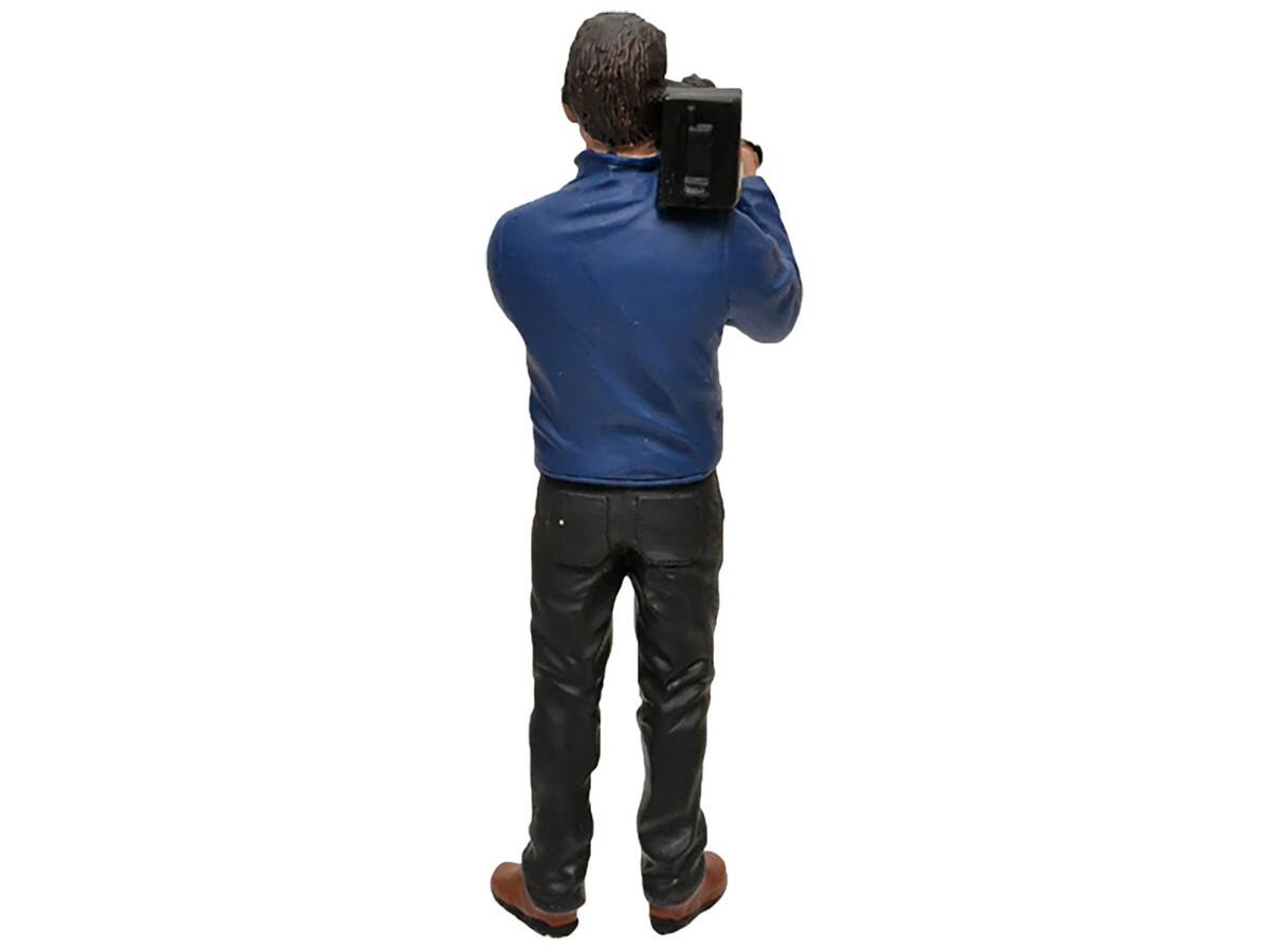 Angle. American Diorama - Camera Man Figurine I "Camera Crew" for 1/18 Scale Models by American Diorama - Multi.