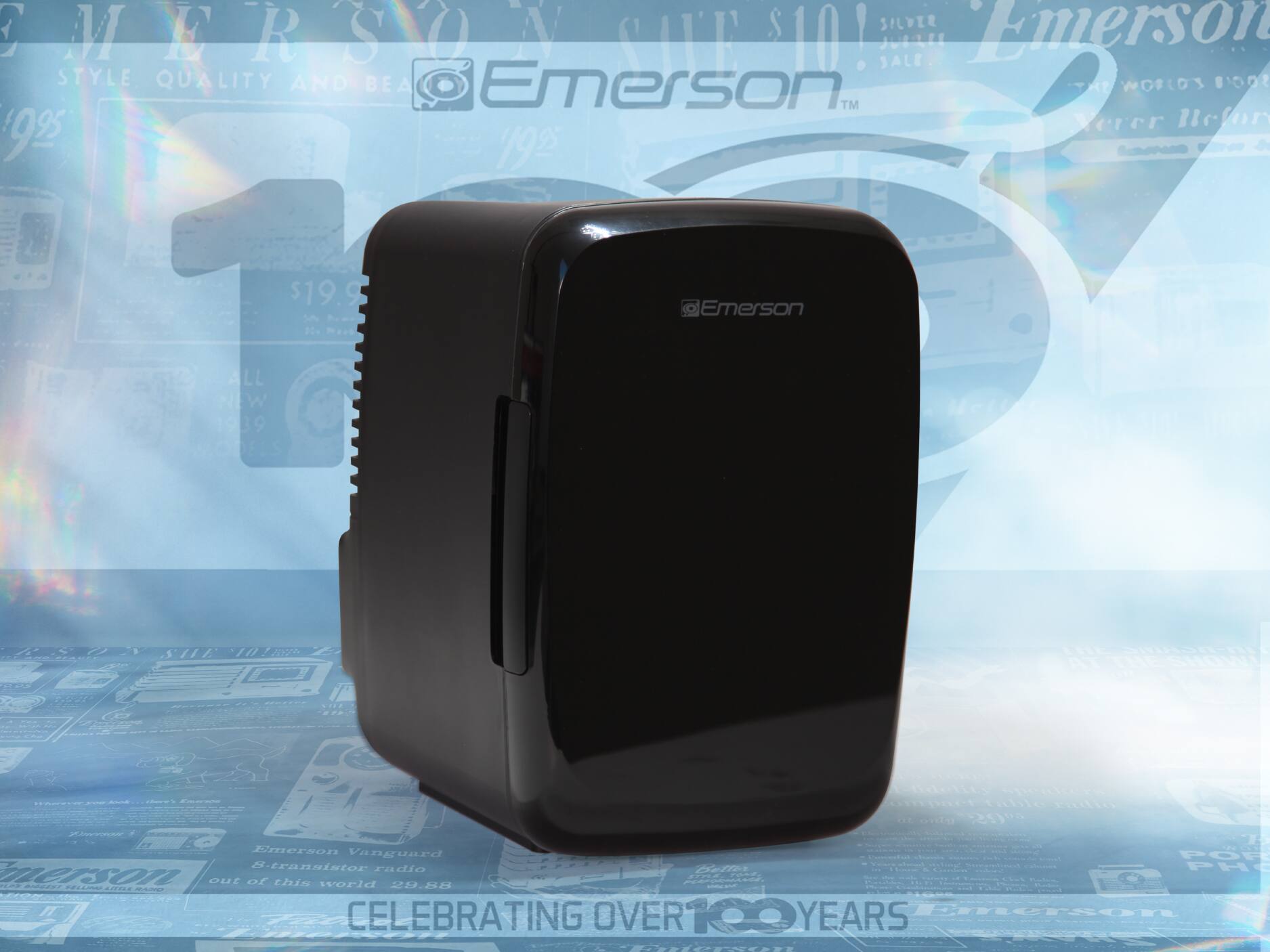 A S SILVER GMERSON L R S 8 SUE 10! JUELLE SALE. Emerson STYLE QUALITY AND BEA Emerson WORLDS BO THE TM Verer Helor 925 192 $19.9 3 20e Emerson ALL NEW 1939 CODEUS   D e SHOWI -. . 27 C  - - - cSTe PREe .. CNO DOOS n T Emerson Vanguard POR - - S-transistor H radio 6a - aat PH4 erson  TELAIM OUr of tiN world 28.88 - a - ...... - - C -  CELEBRATING OVER YEARS LPLUrson Tioyurin