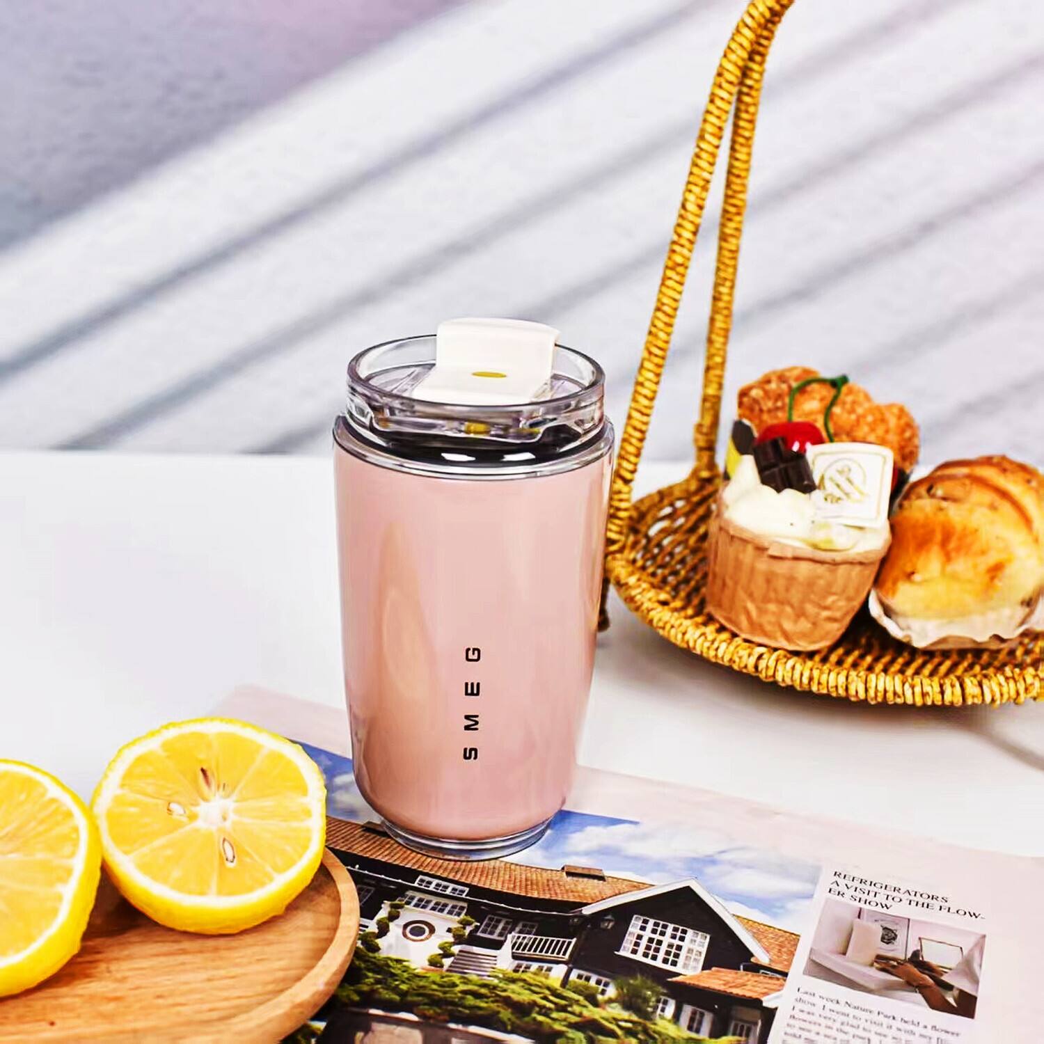 SMEG  
REFRIGERATORS  
VISIT SHOW TO  
REFRESH THE FLOW.