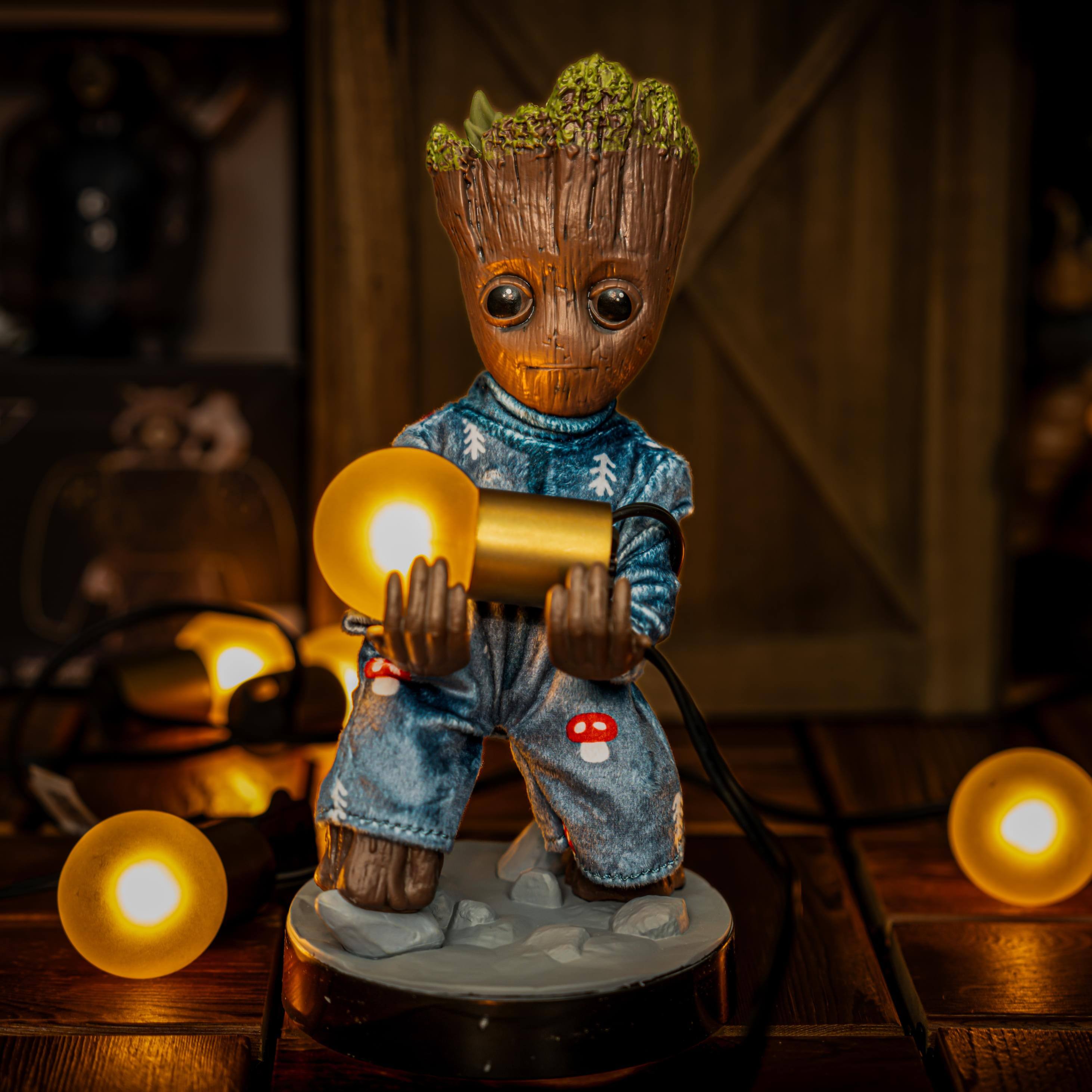 Alt View 14. Cable Guys by Exquisite Gaming - Guardians of The Galaxy: Toddler Groot In Pj's Game Controller & Phone Holder.
