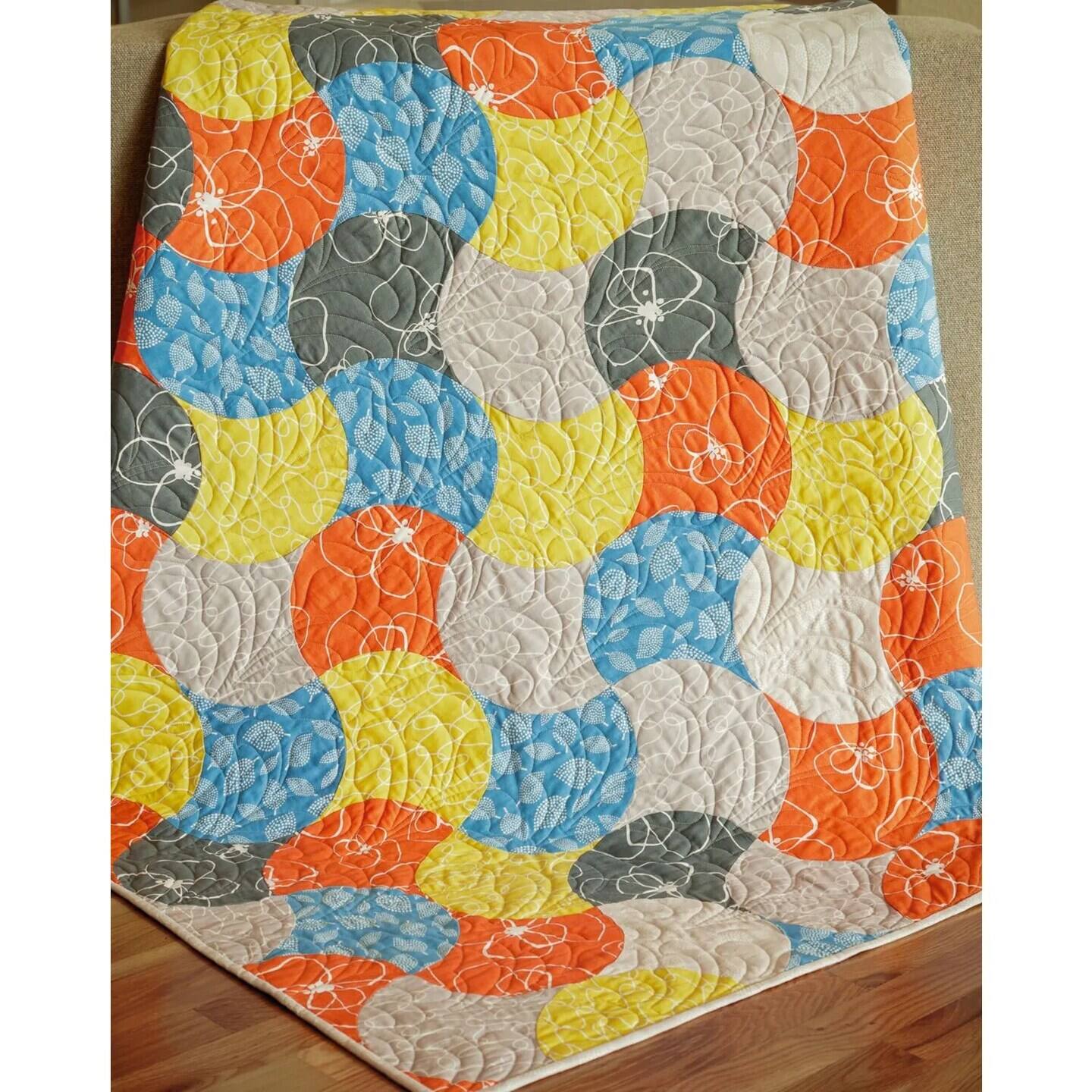 Alt View 2. AccuQuilt - 55436 Die Shell Fabric Final Size 8 - Green.