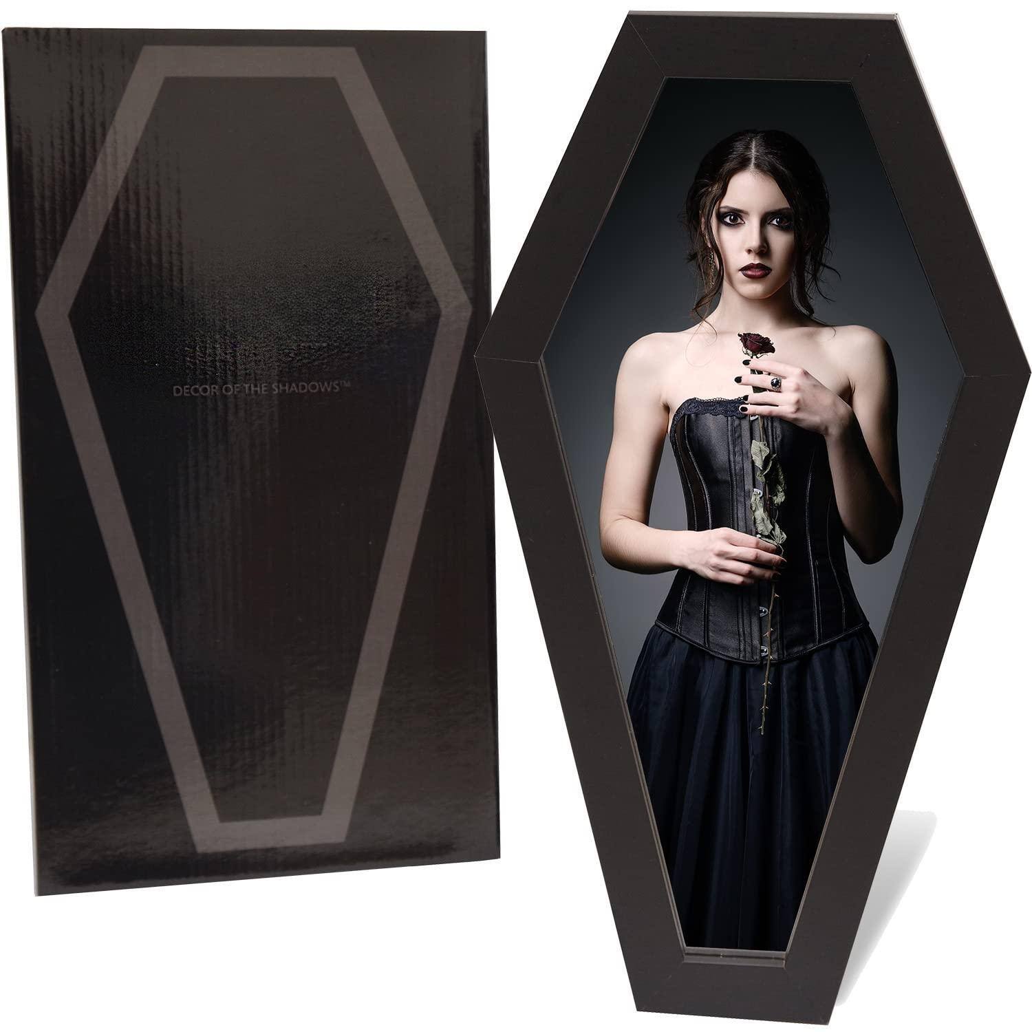 DECOR OF THE SHADOWS™