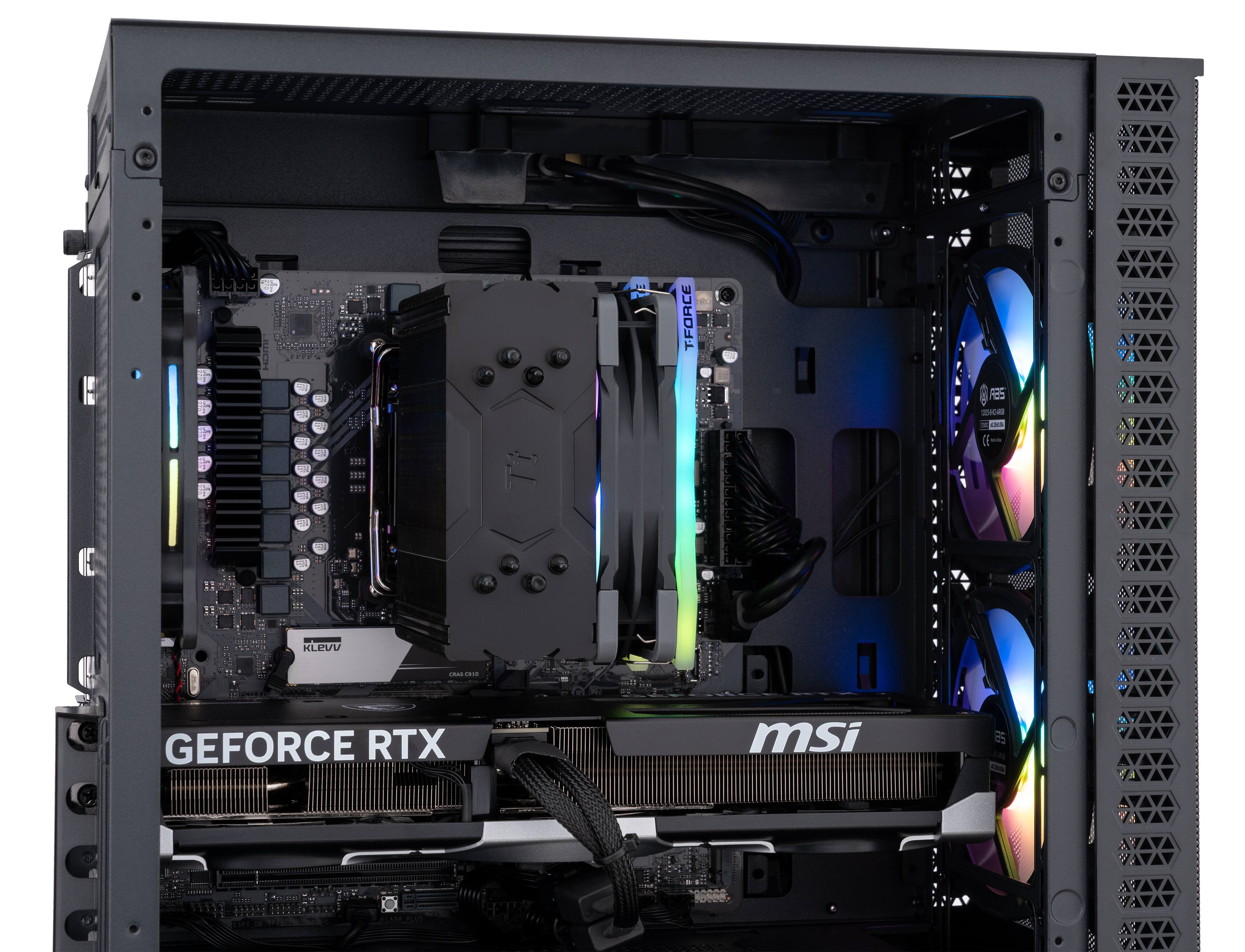 rER! E 1319 1 TFORCE TRCAEATELCEG Caered FES KLEVV SRAI SEUP GEFORCE RTX msi
