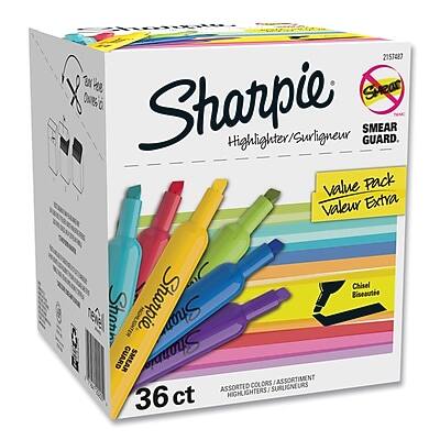 Sure, here is the corrected and grouped text:

**Product Information:**
- Sharpie
- Highlighter/Surligneur
- SmeaR GUARD

**Packaging Details:**
- Value Pack
- Valeur Extra
- 36 ct
- Assorted Colors / Assortiment
- Highlighters / Surligneurs

**Features:**
- Extra Chisel Biseau
- Smear Guard
- 36 ct

**Additional Information:**
- 2157482
- Made in China
- Fabricant en Chine

**Usage:**
- Text on the box: "Use the text on the image to group and correct the following text"