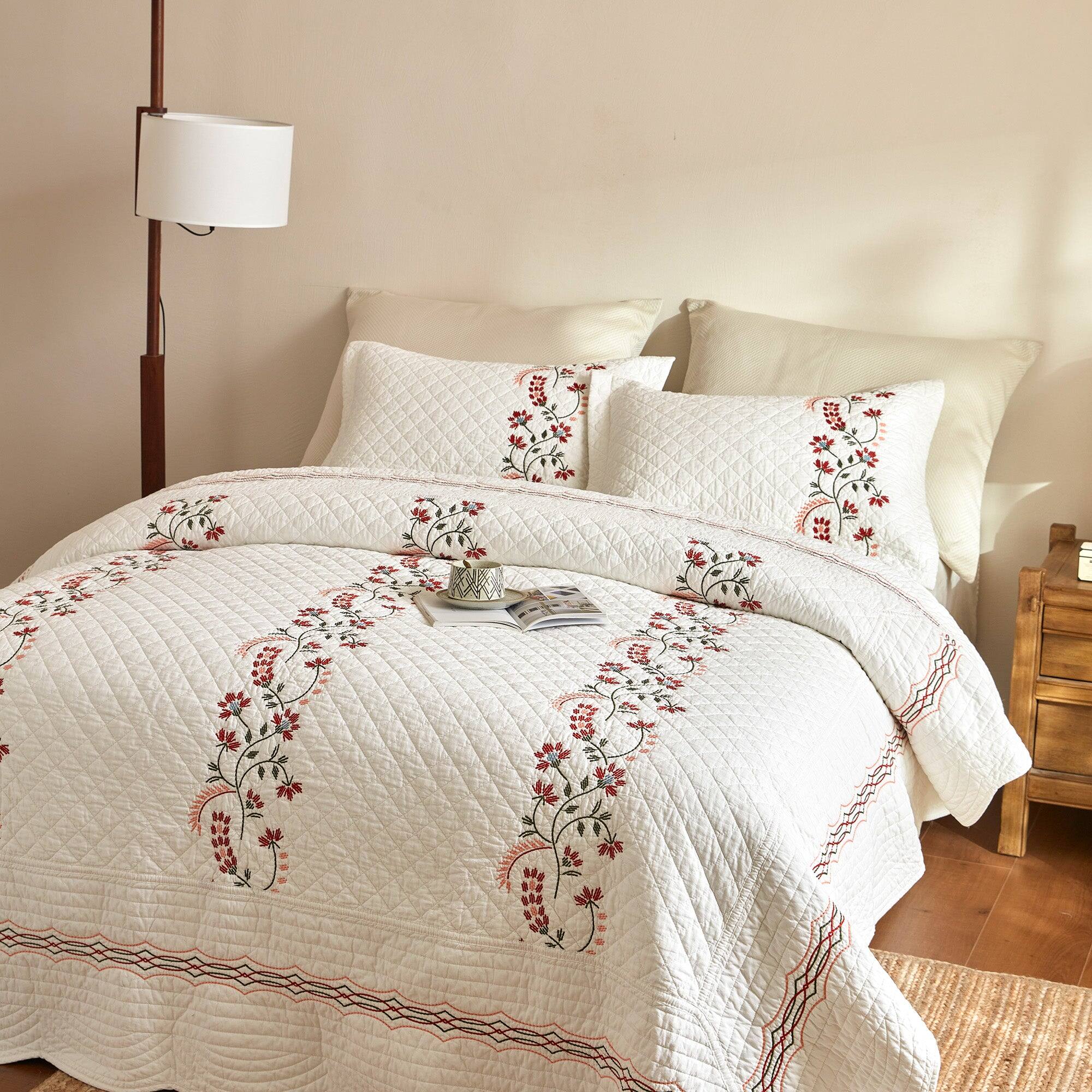 Angle. MarCielo - Marcielo 3 Pieces Cotton European Folk Embroidered Quilt Bedspread Set Modern Farmhouse Style - White.