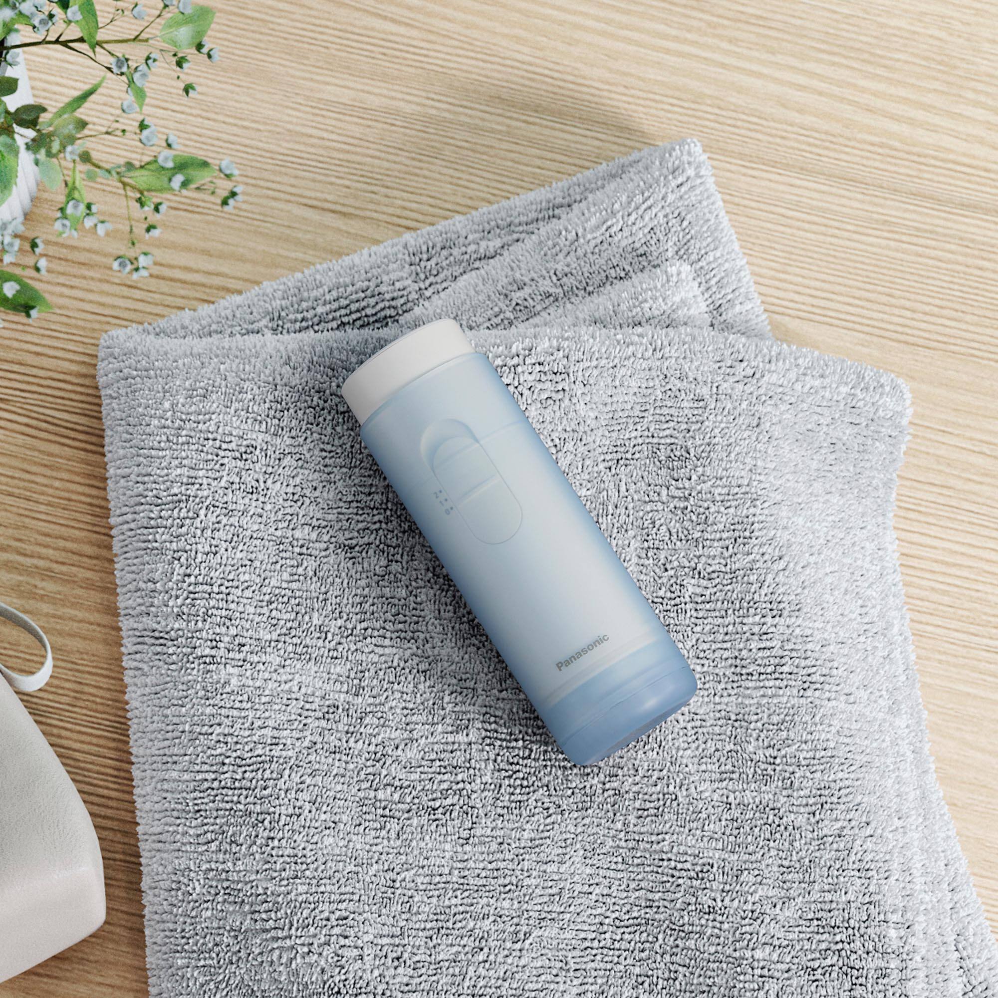 Back. Panasonic - Panasonic Portable Cordless Water Flosser EW-DJ11 - White.