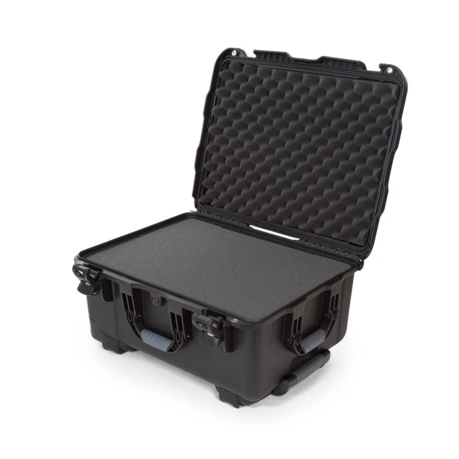 Left. NANUK - Nanuk 950 Wheeled Hard Case with Padded Divider and Handle (51.9 L, Black).
