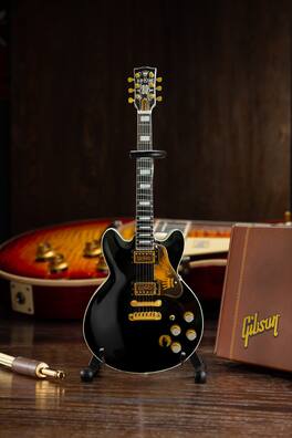 Axe Heaven - Bb King - BB King Gibson Black ES-345 80th Birthday Lucille Mini Guitar Replica - Collectibles - Multicolor