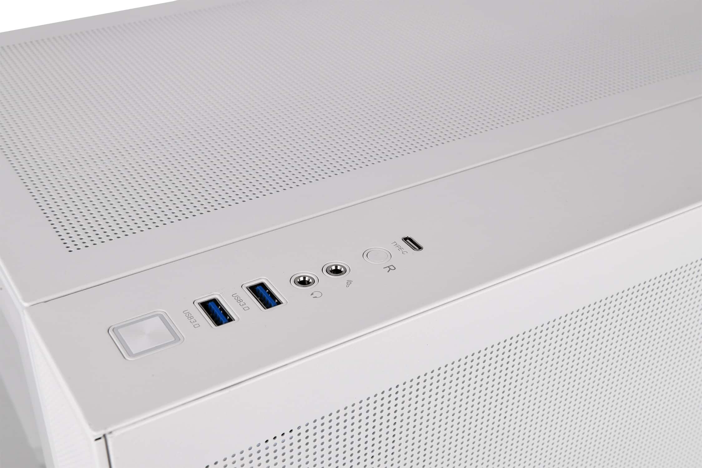 The text on the image reads "USB3.0 USB3.0 C Type-C." This should be corrected to "USB 3.0 USB 3.0 C Type-C."