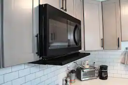 Microvisor - Retractable Extension Hood - Black