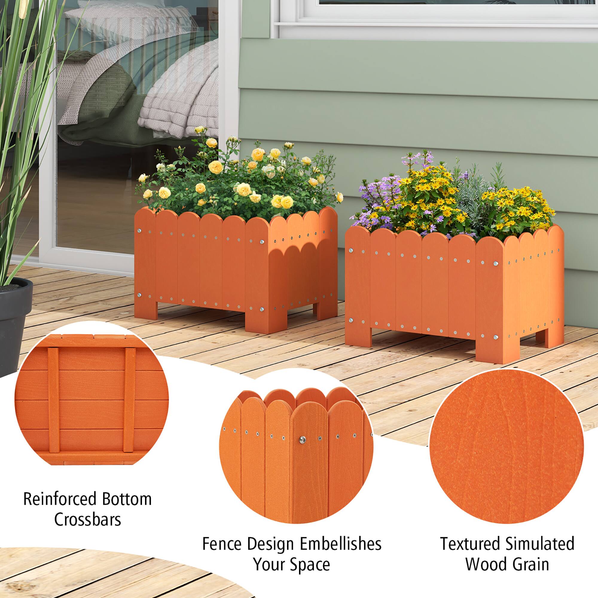 Reinforced Bottom Crossbars  
Fence Design Embellishes Your Space  
Textured Simulated Wood Grain