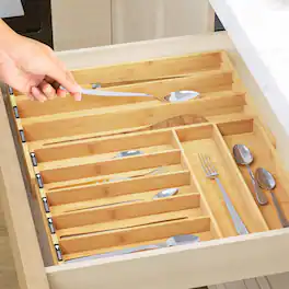 Tooloton - Bamboo Drawer Organizer, Expandable Utensil Tray with 10 Slots for Flatware, Cutlery, Spoons and Knives, Finish - Natural