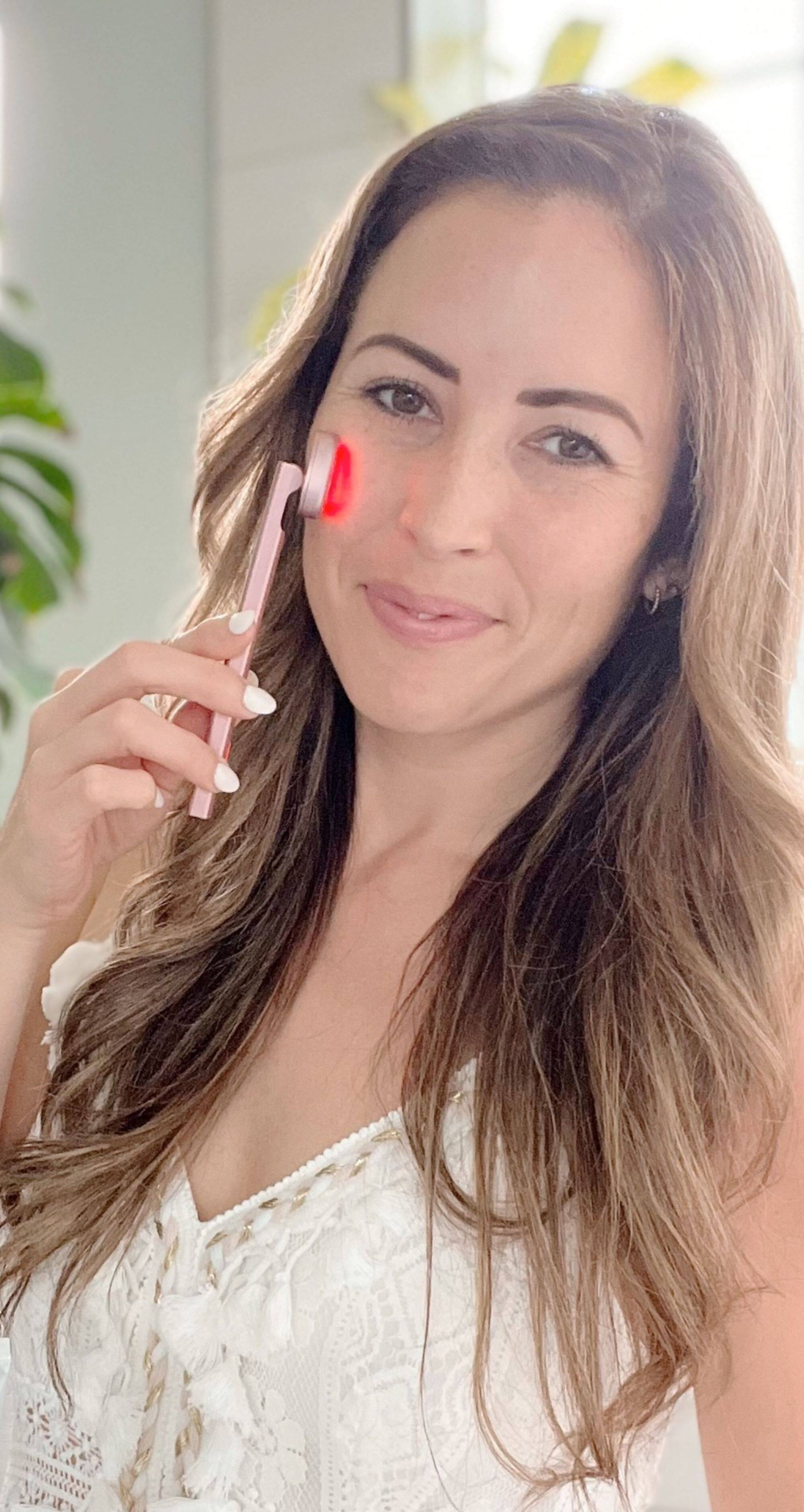 Alt View 5. Lumina NRG - Mini Glow Pro 4 in 1 Beauty LED  Wand - Pink.