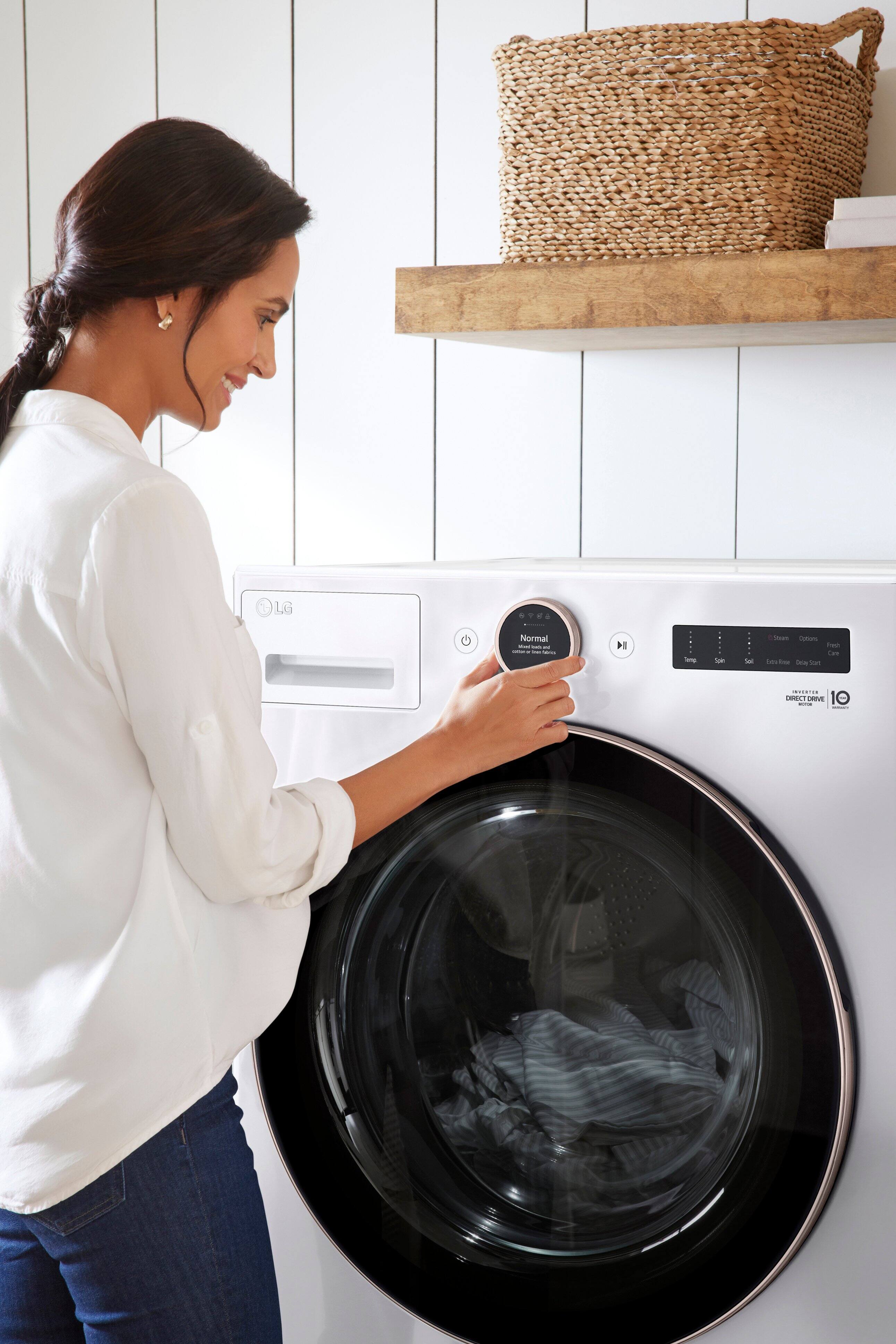 The text on the image reads: "1 LG . G Normal - - - - - : - - Sor - Soas Cotians Ses - -e Soan F Cae ... DN Letve -". This text is not coherent or organized, so it is not possible to group and correct it.