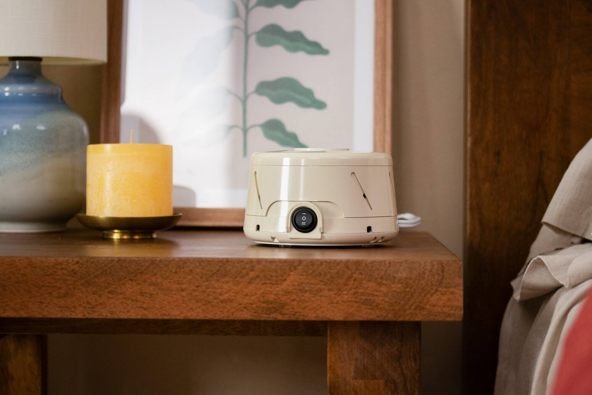 Left. Yogasleep - Dohm Classic Sound Machine - Blk - Black.