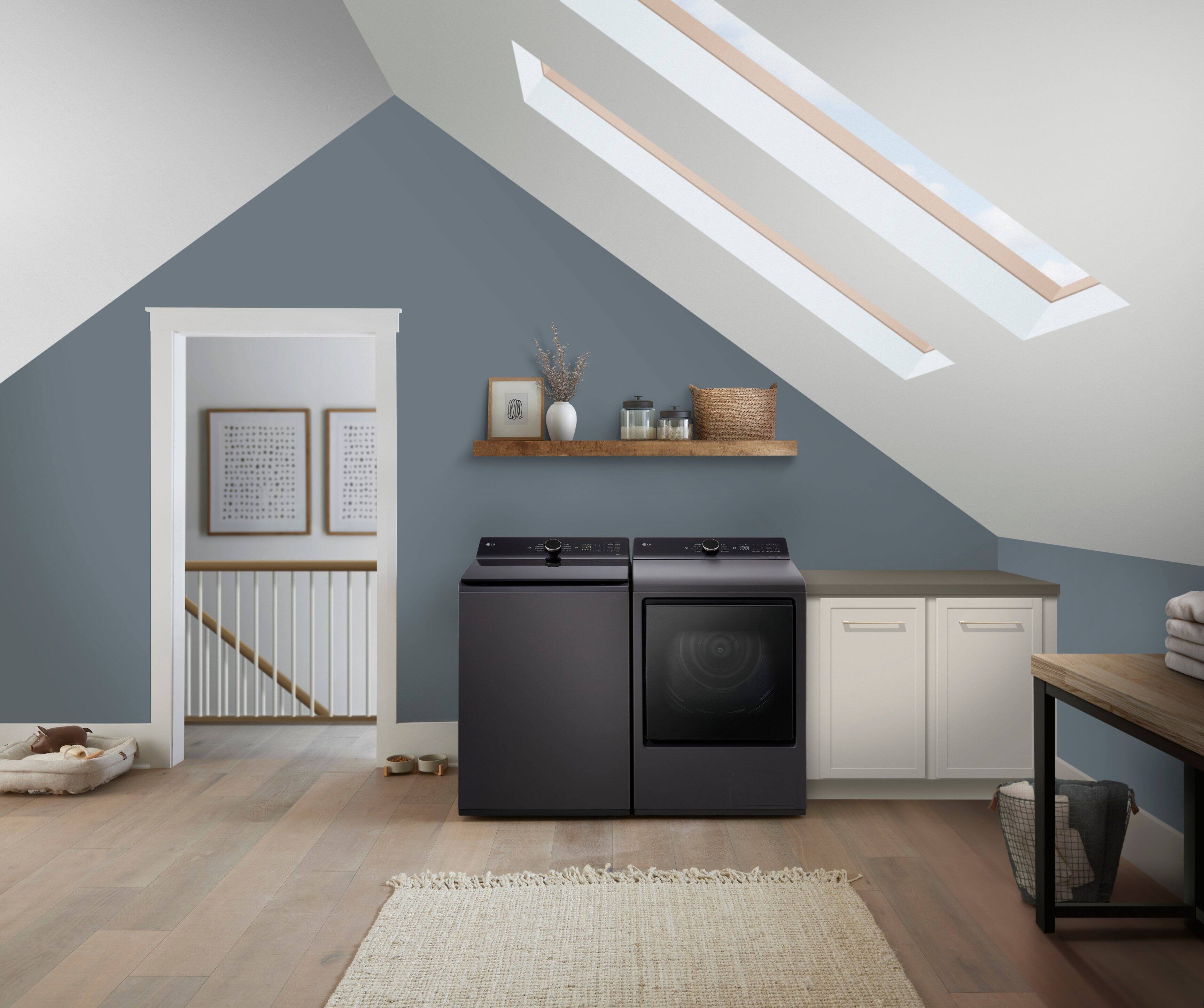 Alt View 19. LG - 7.3 Cu. Ft. Smart Ventless Electric Dryer with Heat Pump and AI Sensing - Matte Black.
